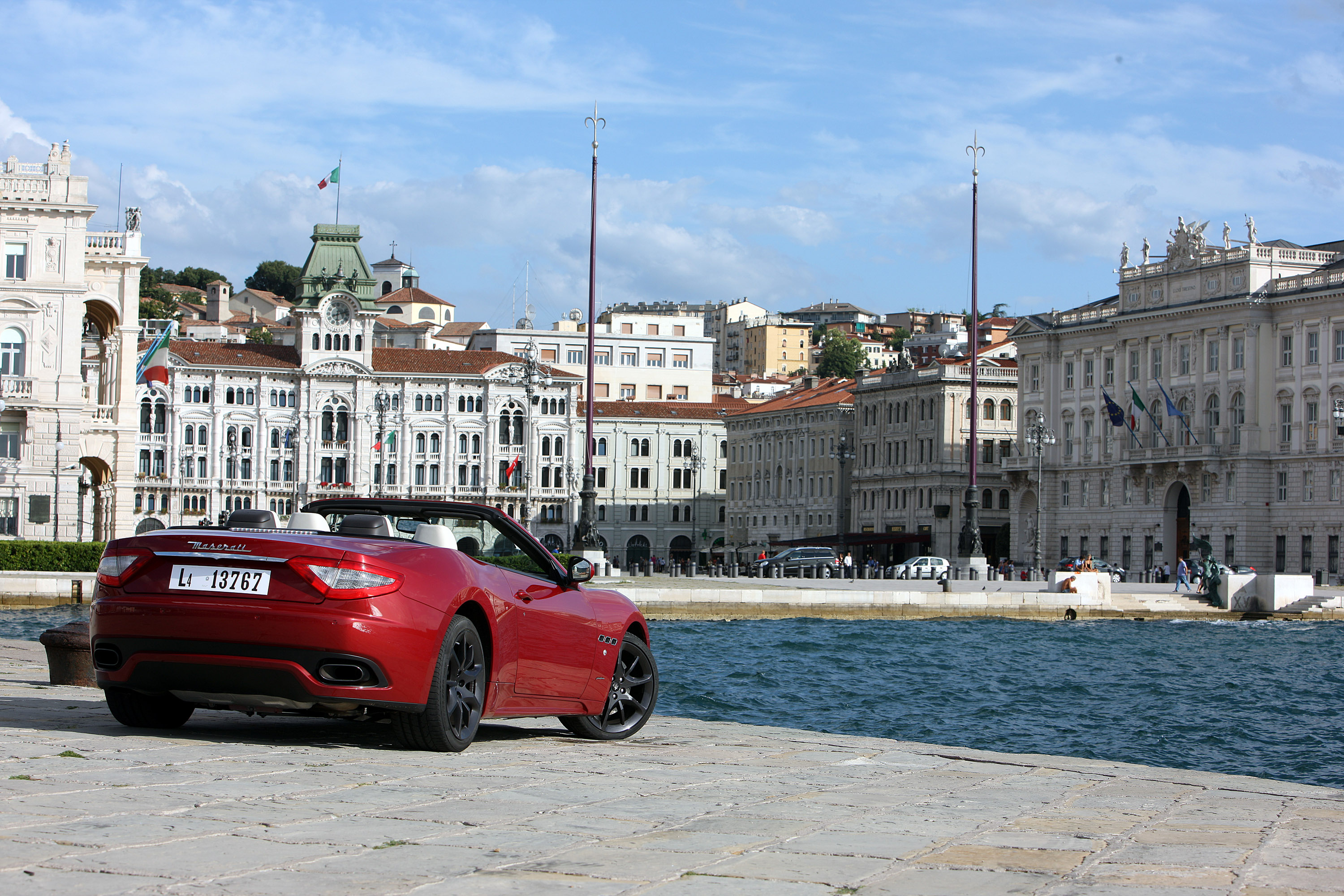 Maserati GranCabrio Sport photo #24