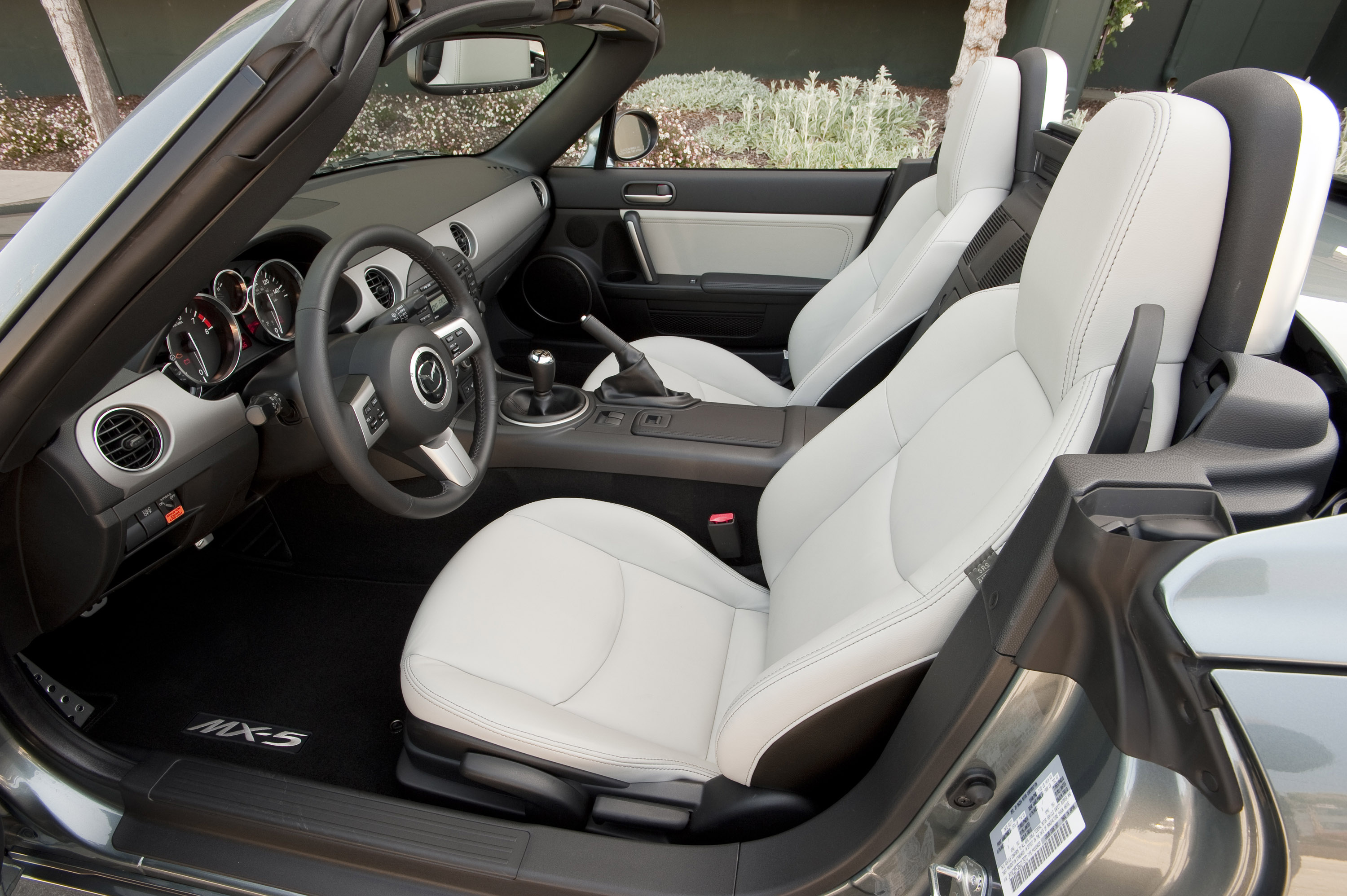 Mazda MX-5 Miata photo #19