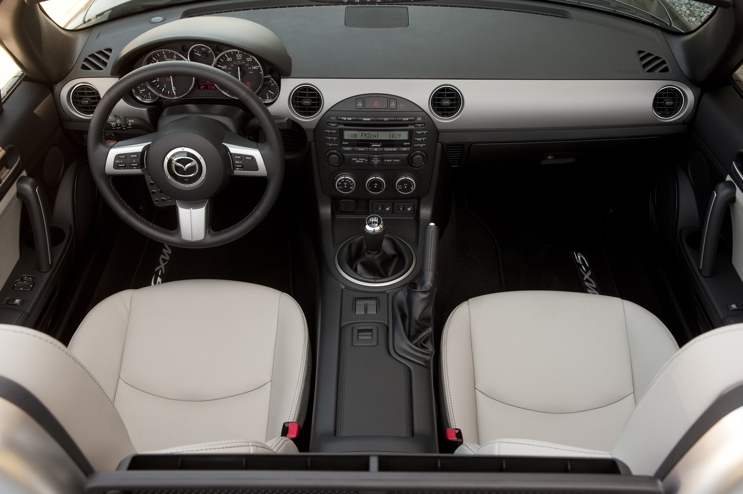 Mazda MX-5 Miata photo #22