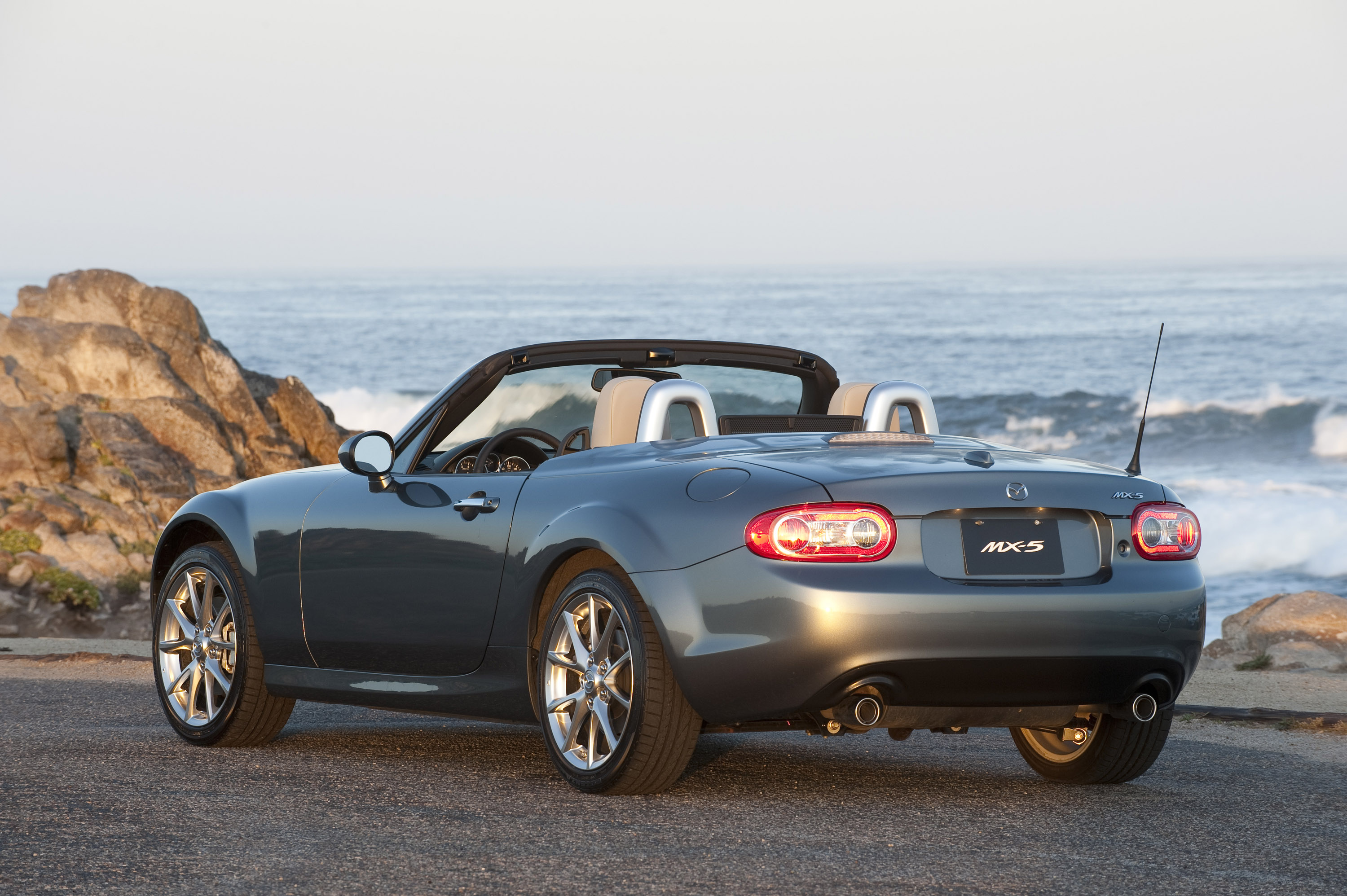 Mazda MX-5 Miata photo #30