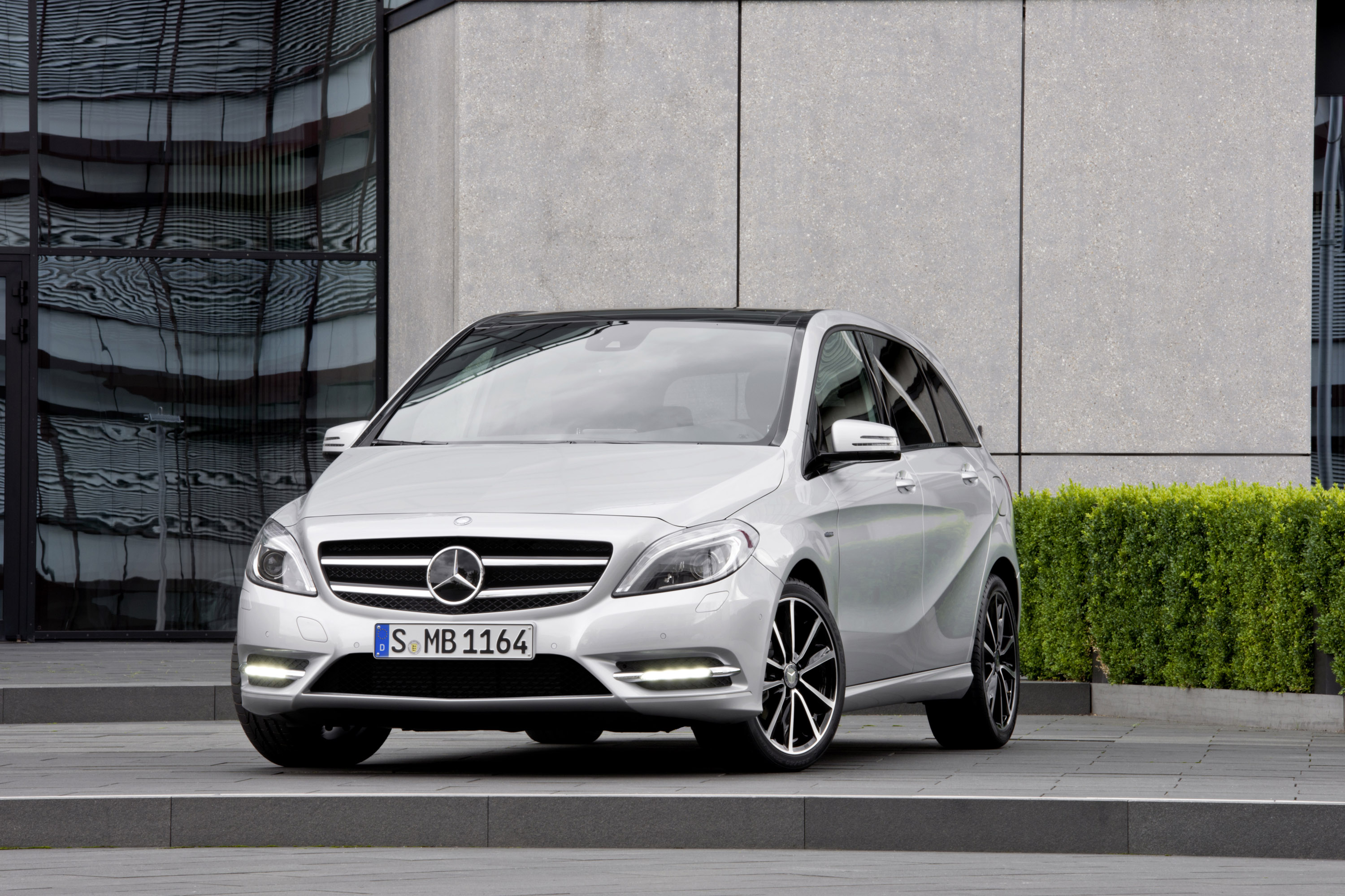 Mercedes-Benz B-Class photo #23