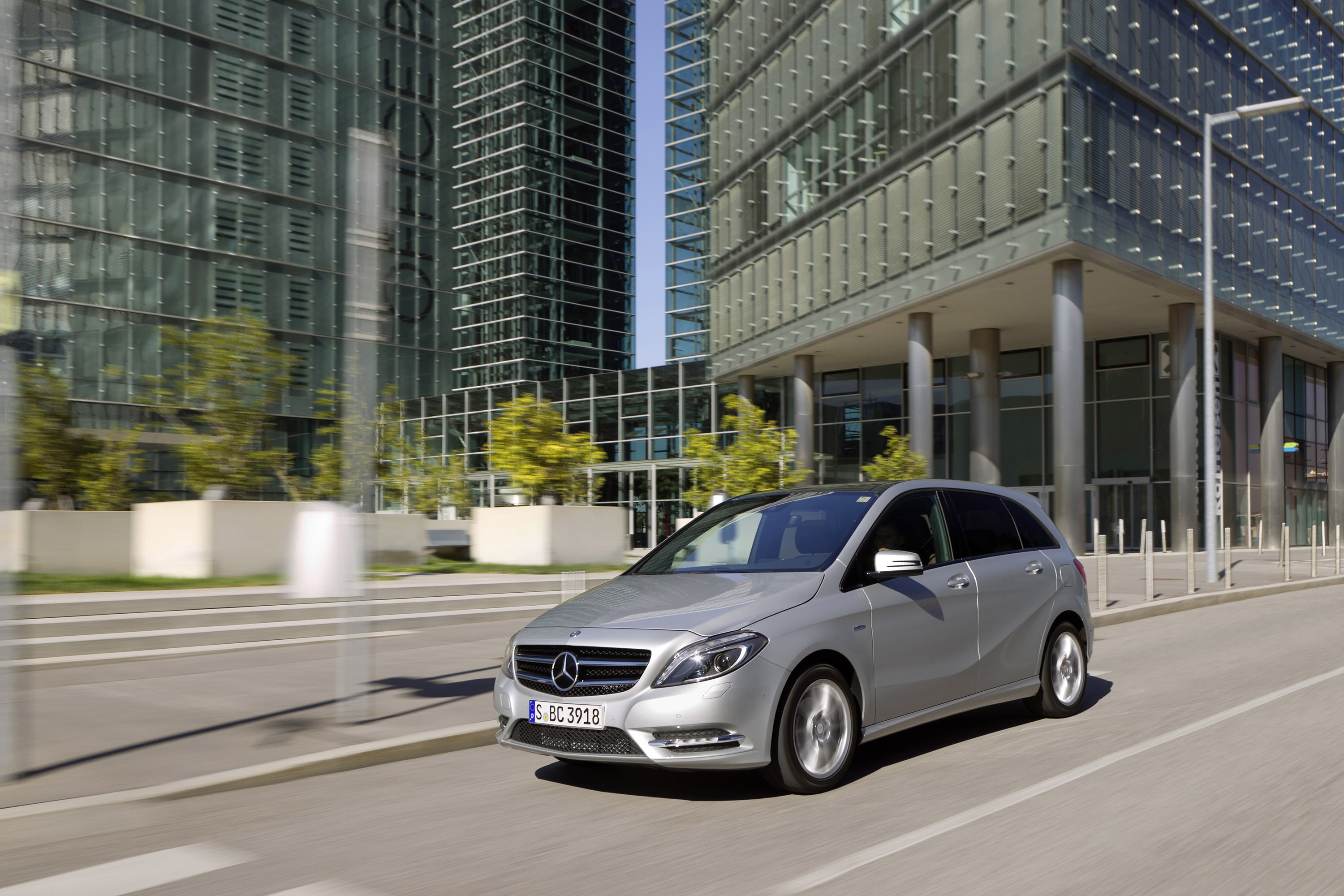 Mercedes-Benz B-Class photo #26