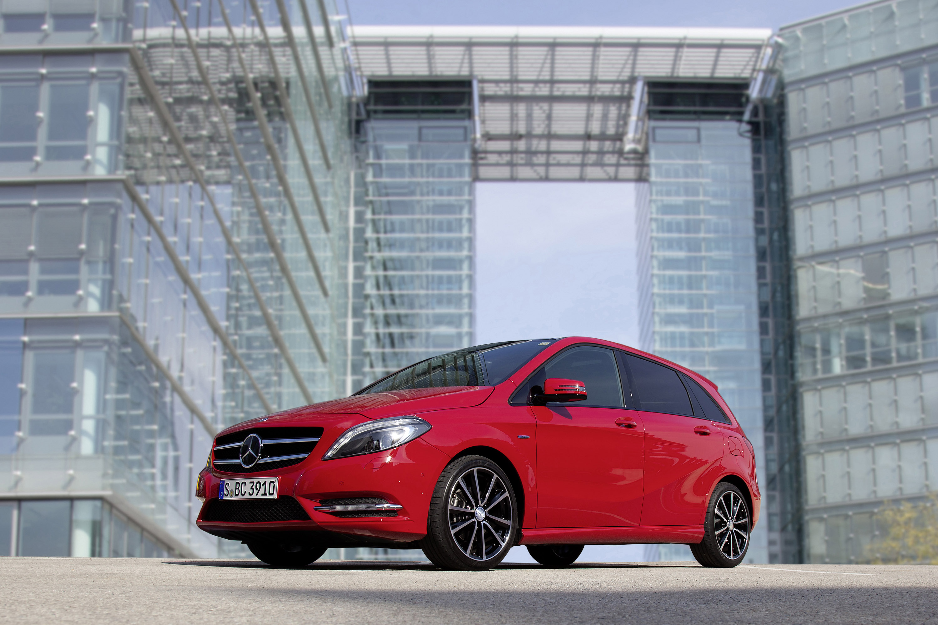 Mercedes-Benz B-Class photo #30