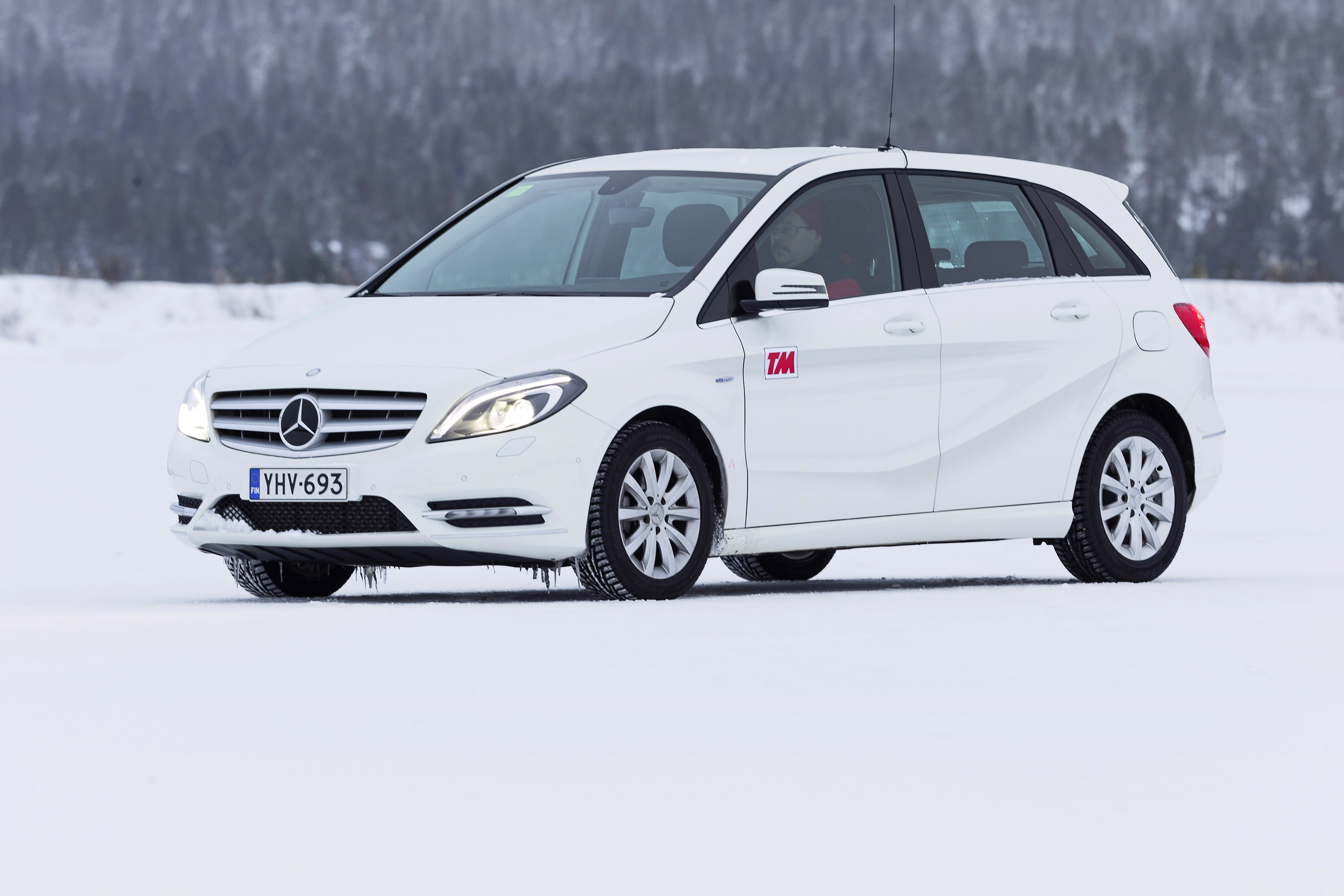 Mercedes-Benz B-Class photo #32