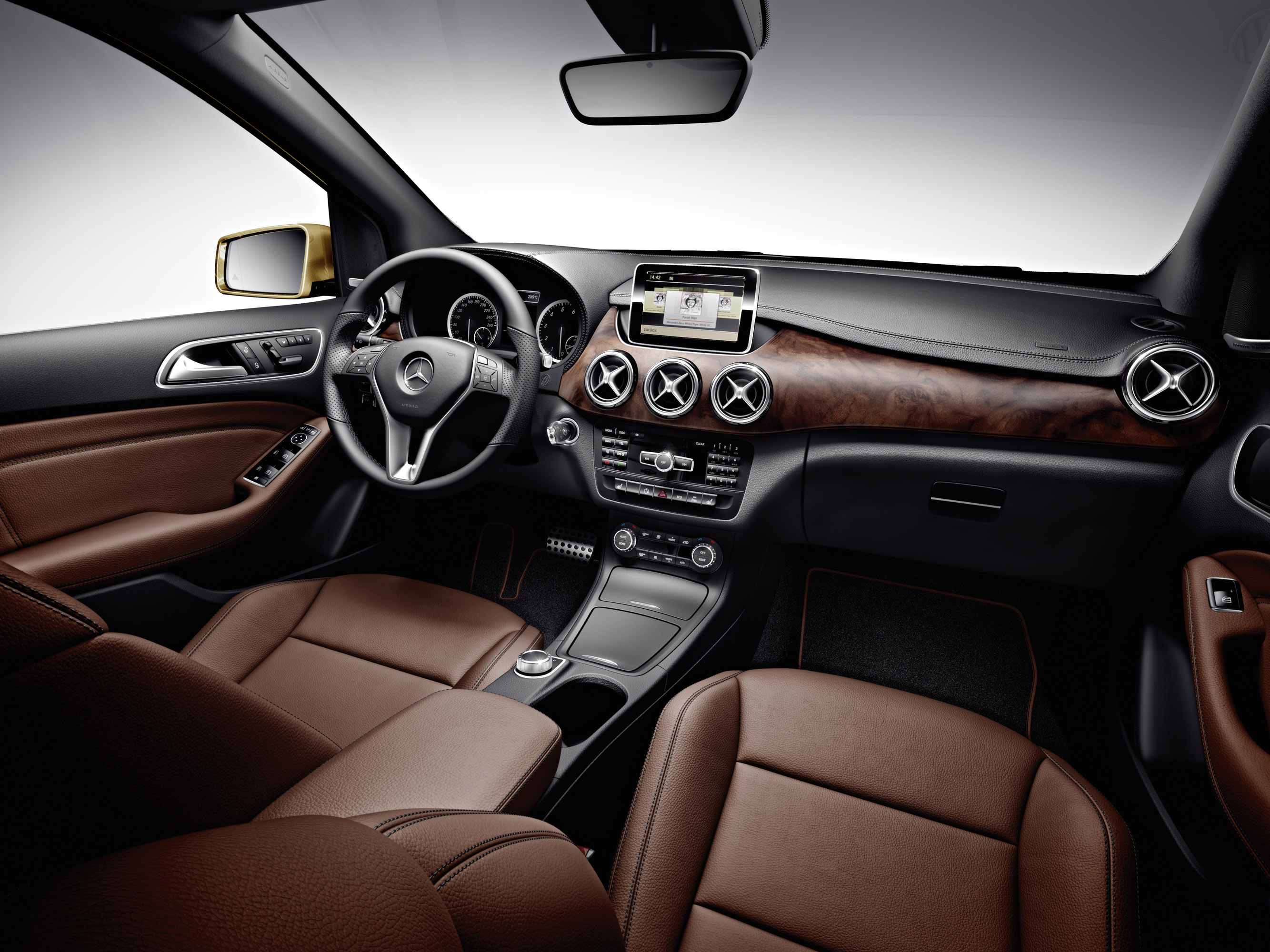 Mercedes-Benz B-Class photo #41