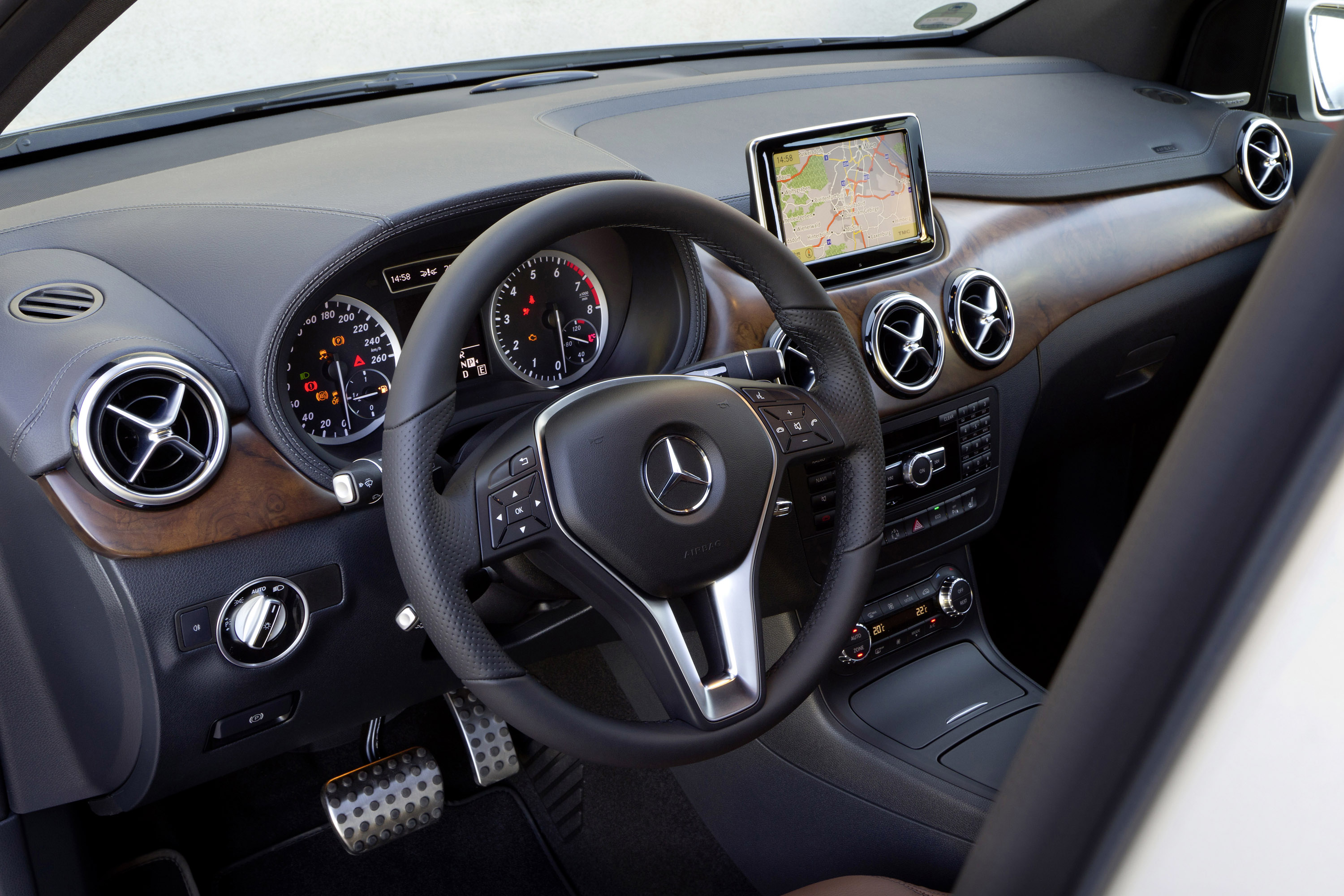 Mercedes-Benz B-Class photo #70
