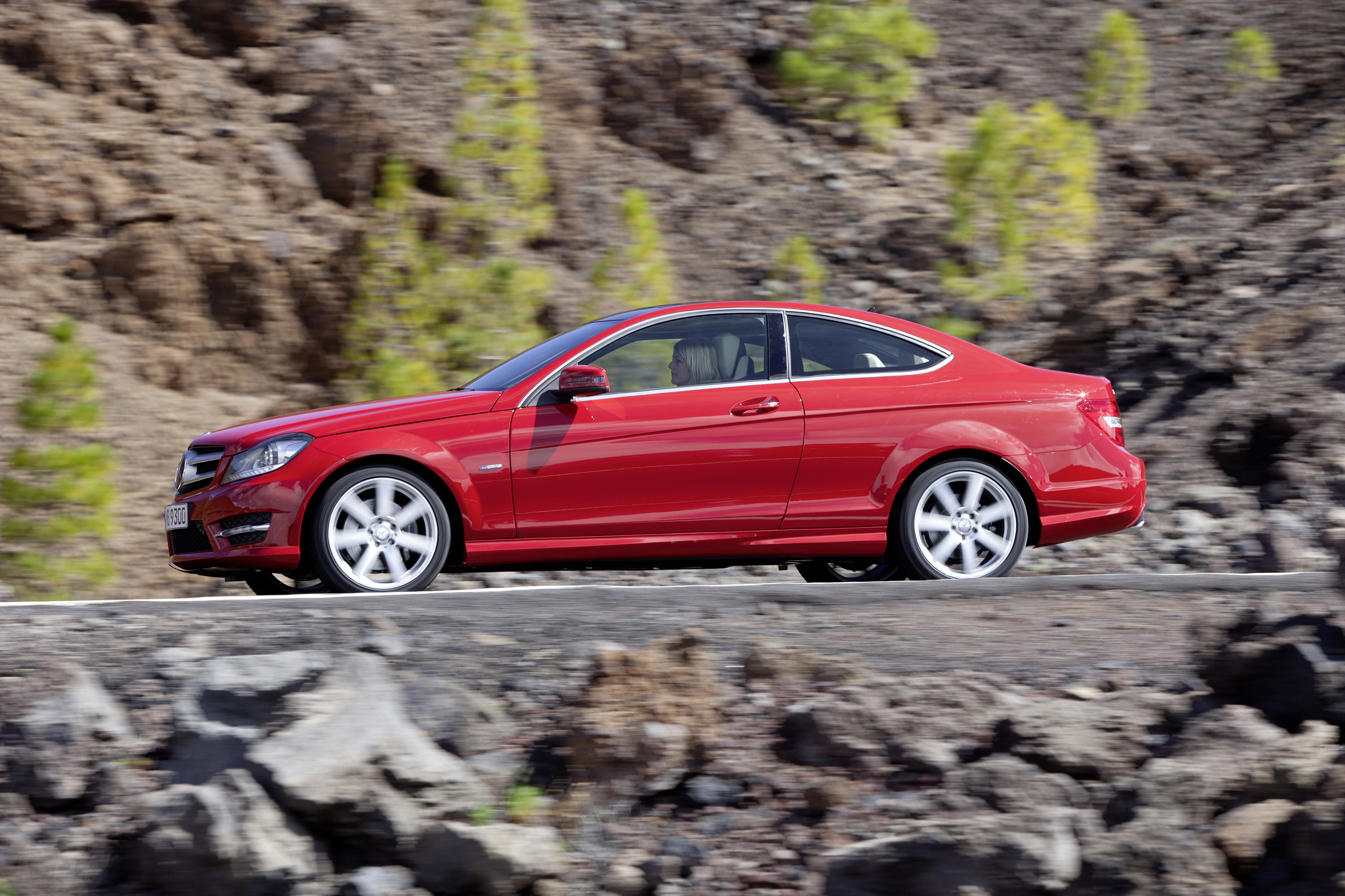 Mercedes-Benz C-Class Coupe photo #20