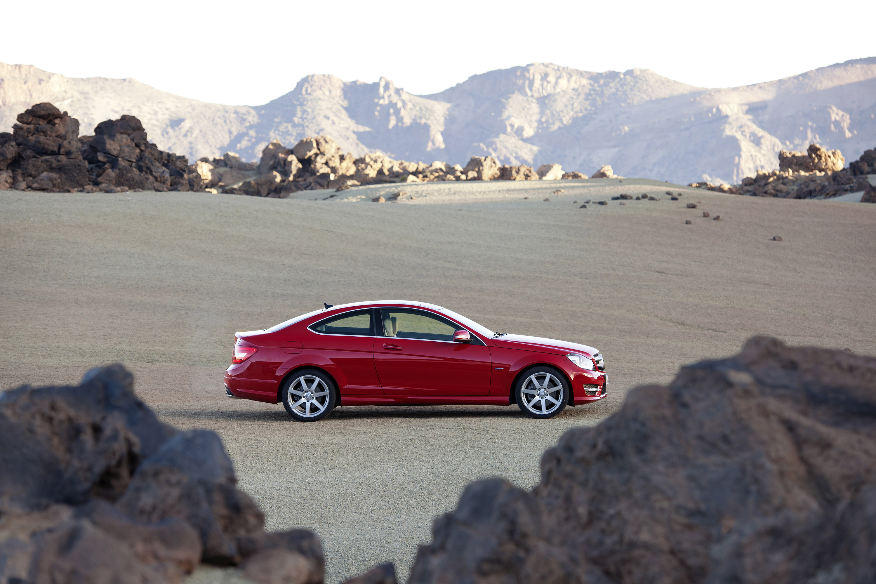 Mercedes-Benz C-Class Coupe photo #30