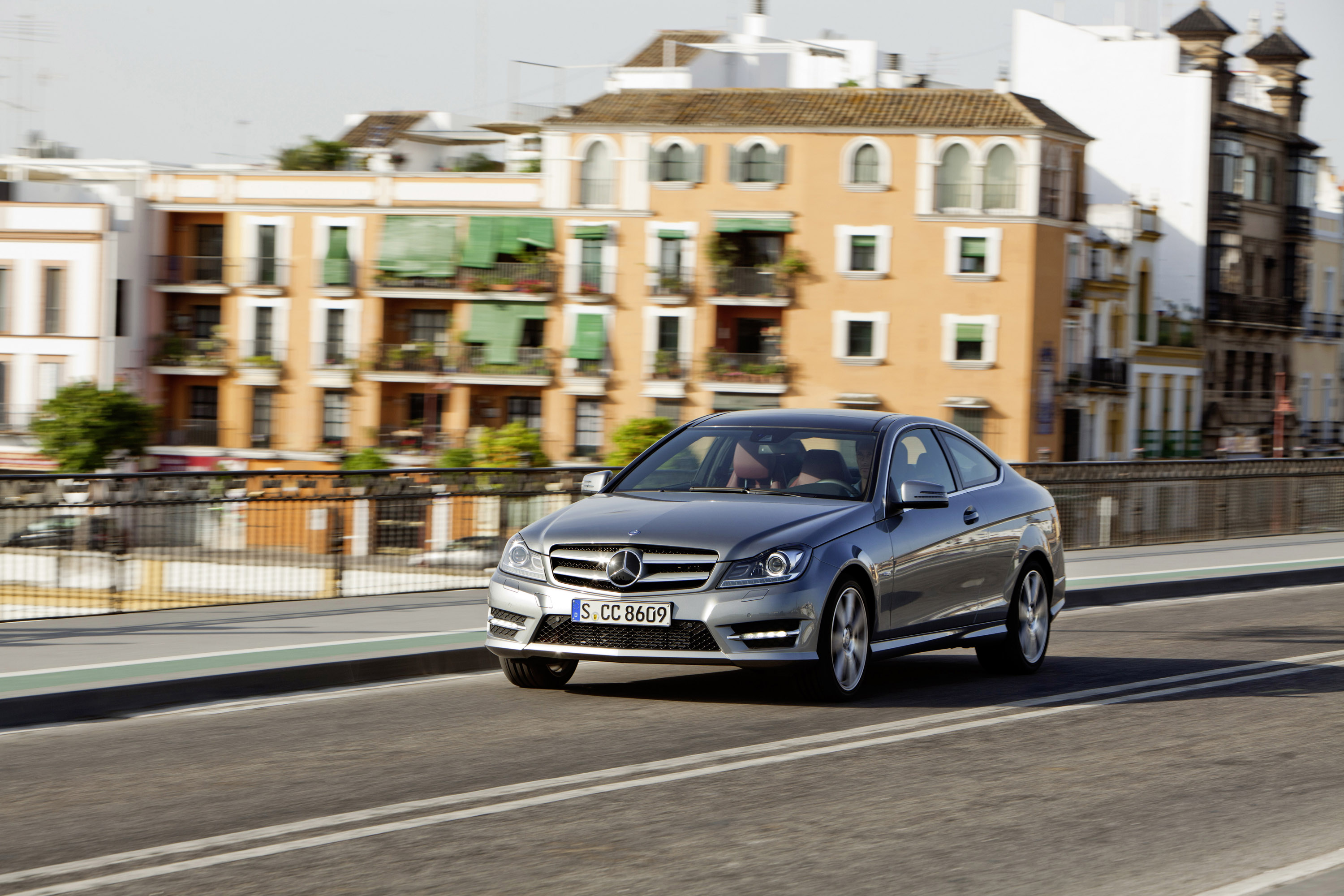 Mercedes-Benz C-Class Coupe photo #41