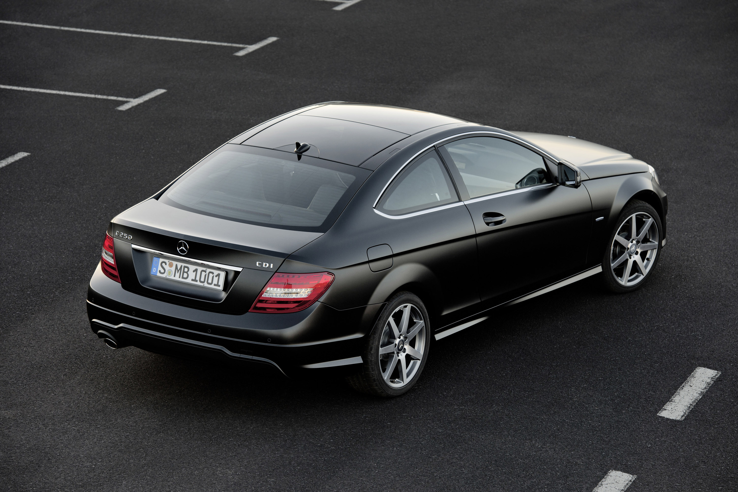 Mercedes-Benz C-Class Coupe photo #66
