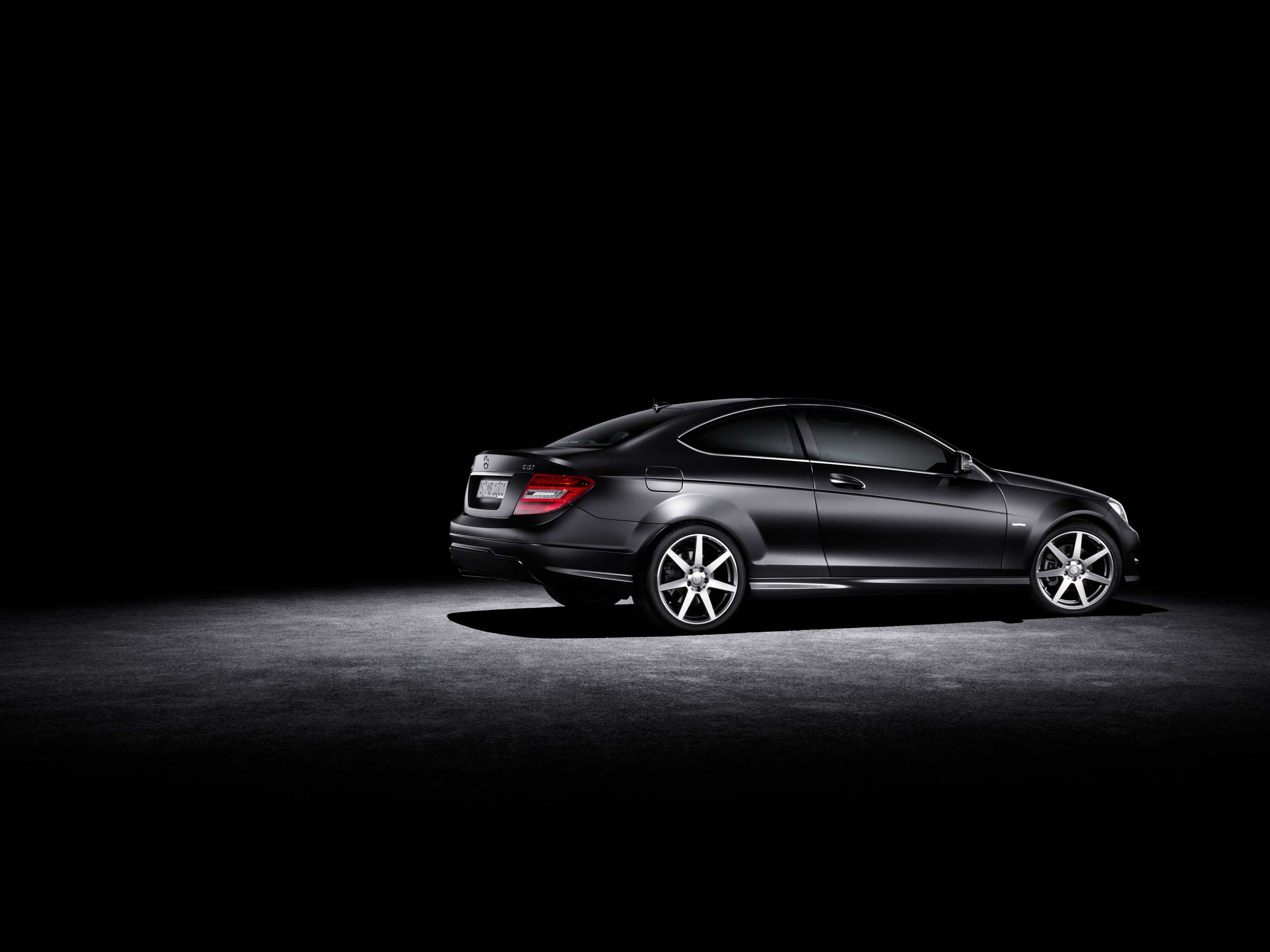 Mercedes-Benz C-Class Coupe photo #73