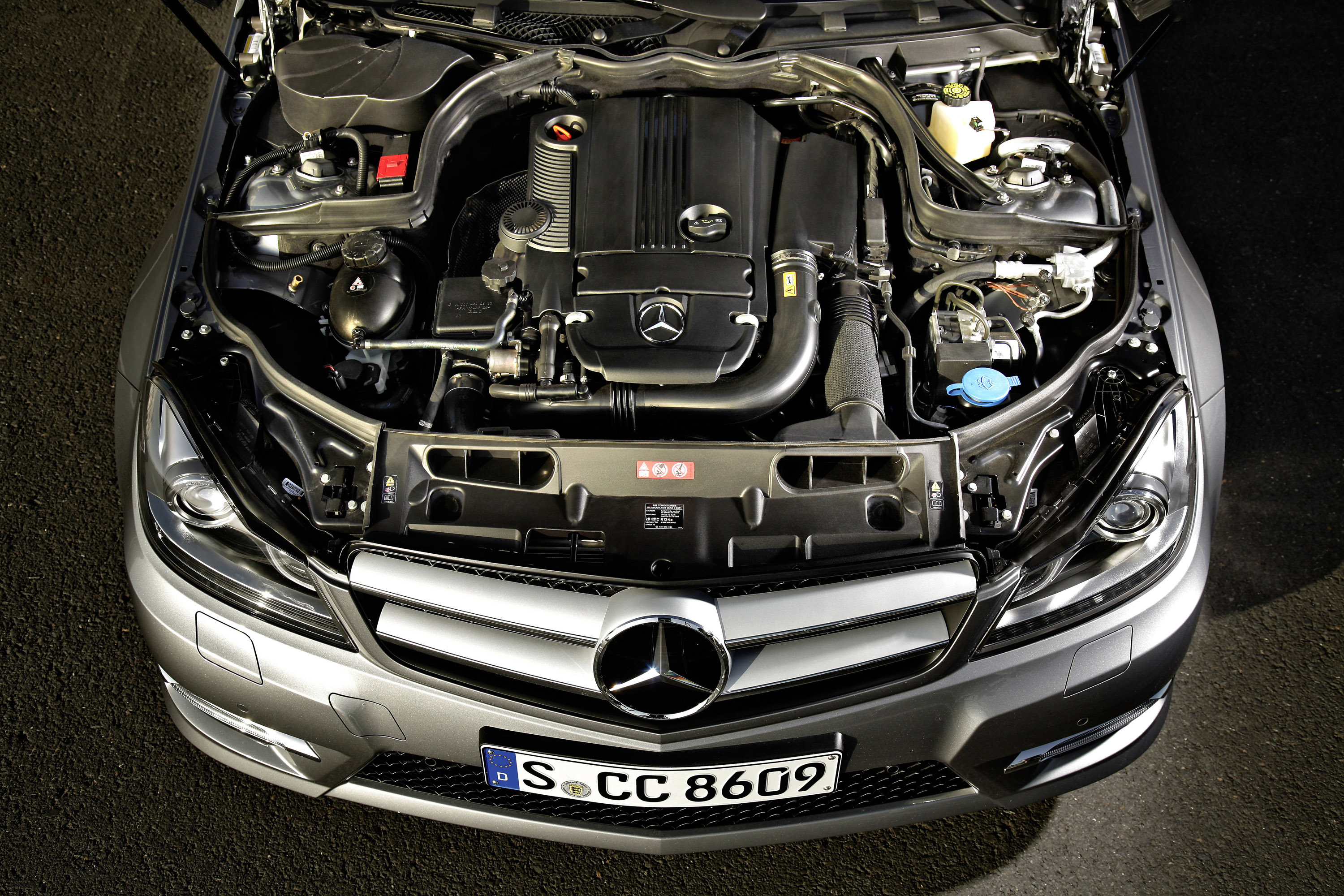 Mercedes-Benz C-Class Coupe photo #99