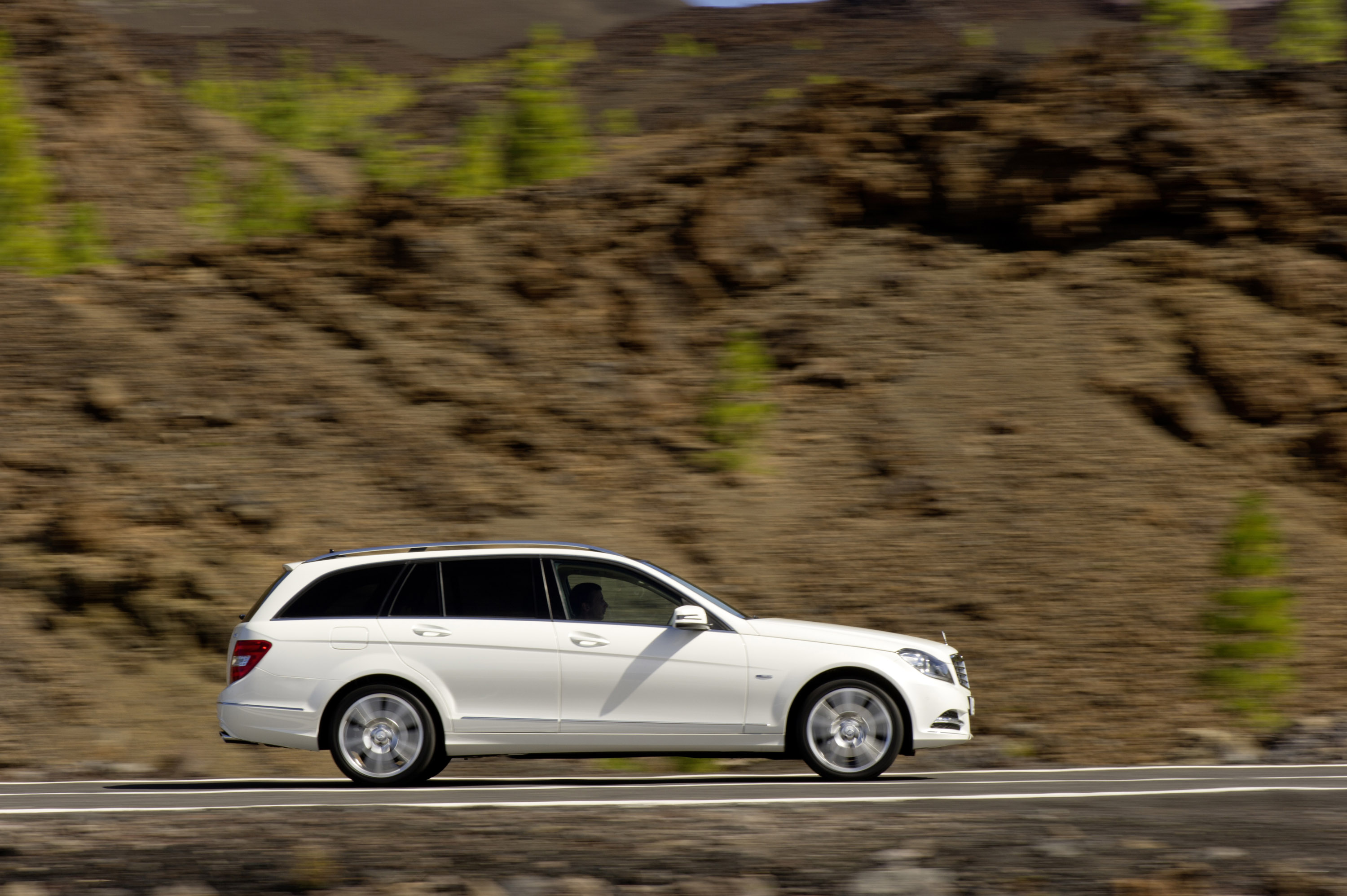 Mercedes-Benz C-Class Estate photo #28