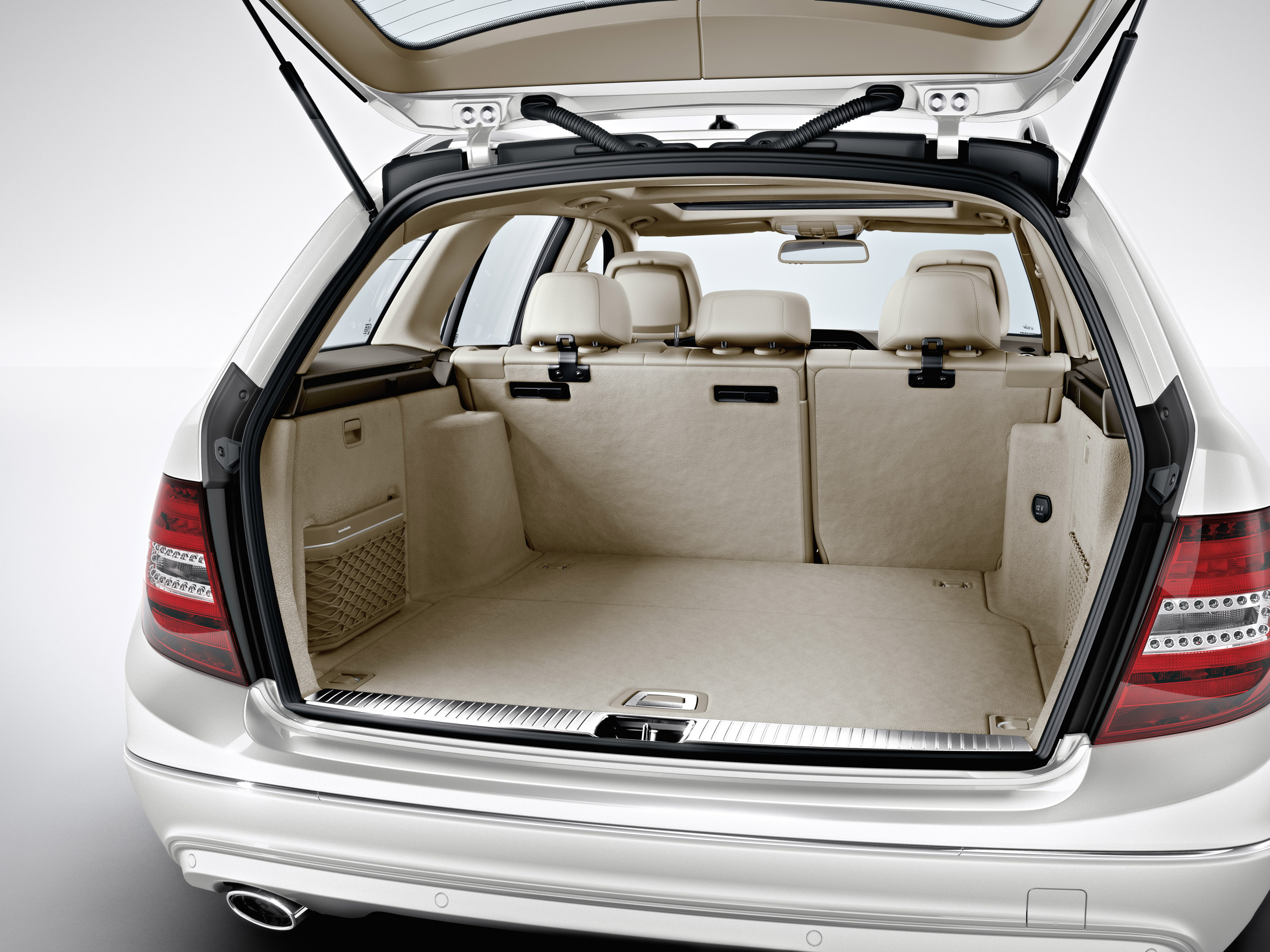 Mercedes-Benz C-Class Estate photo #69