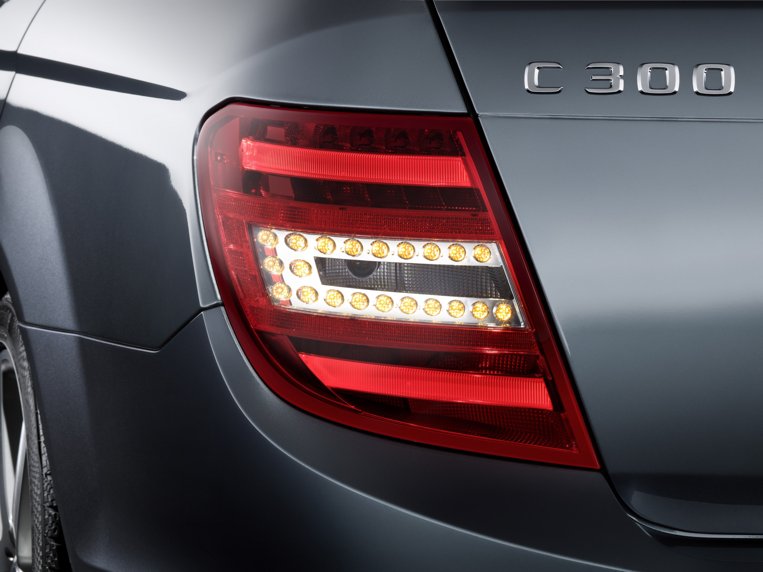 Mercedes-Benz C-Class Estate photo #75