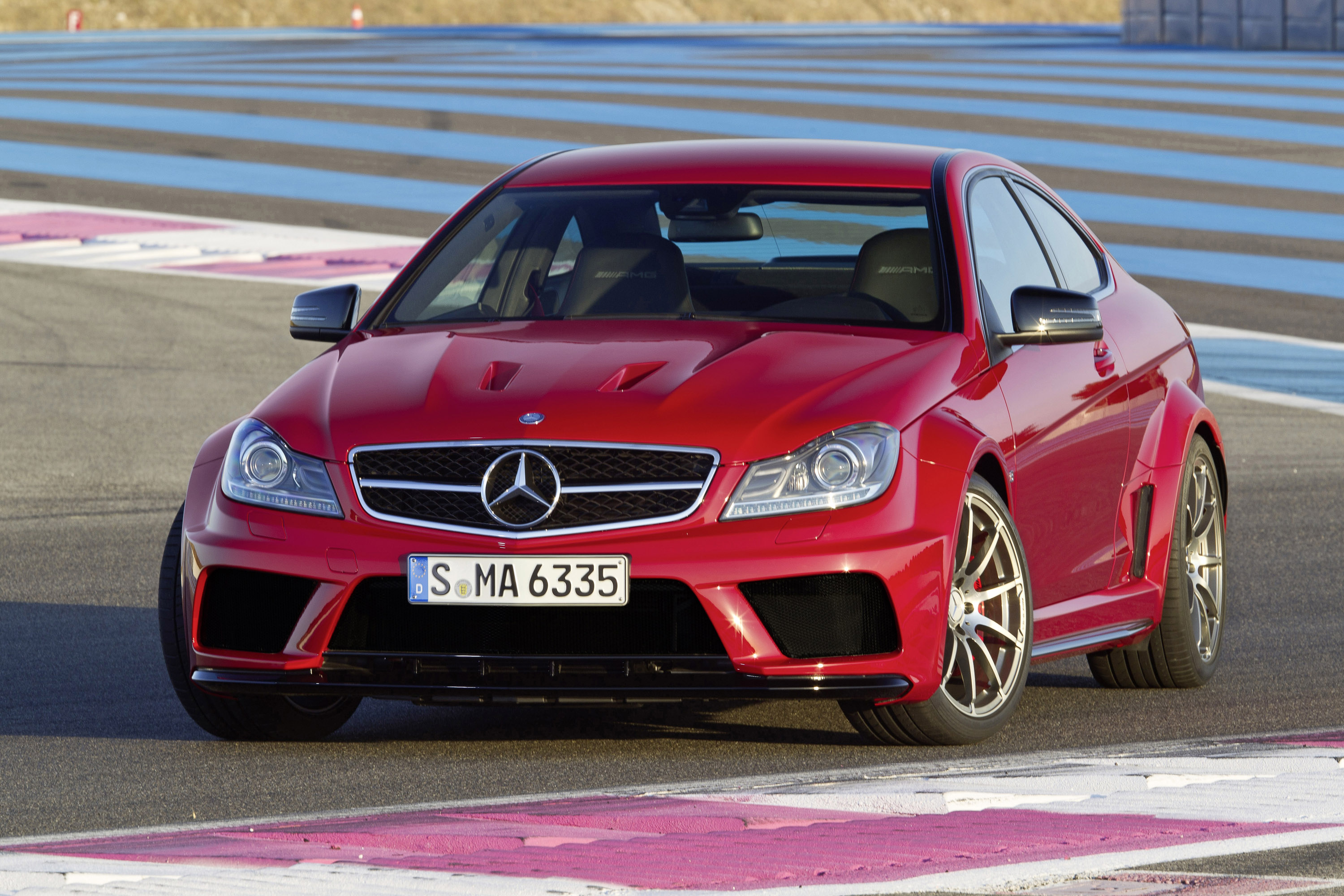 Mercedes-Benz C63 AMG Coupe photo #1