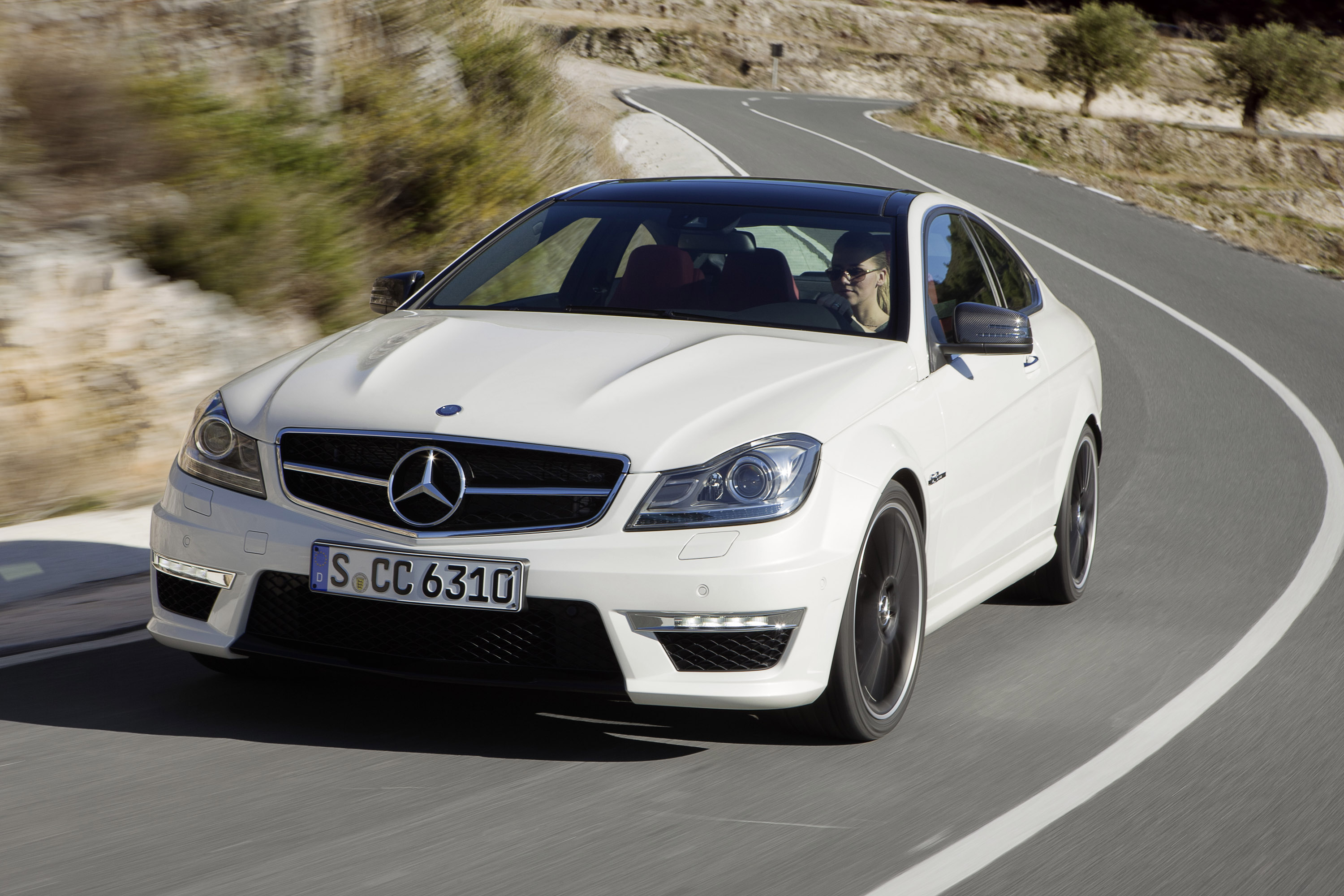 Mercedes-Benz C63 AMG Coupe photo #16