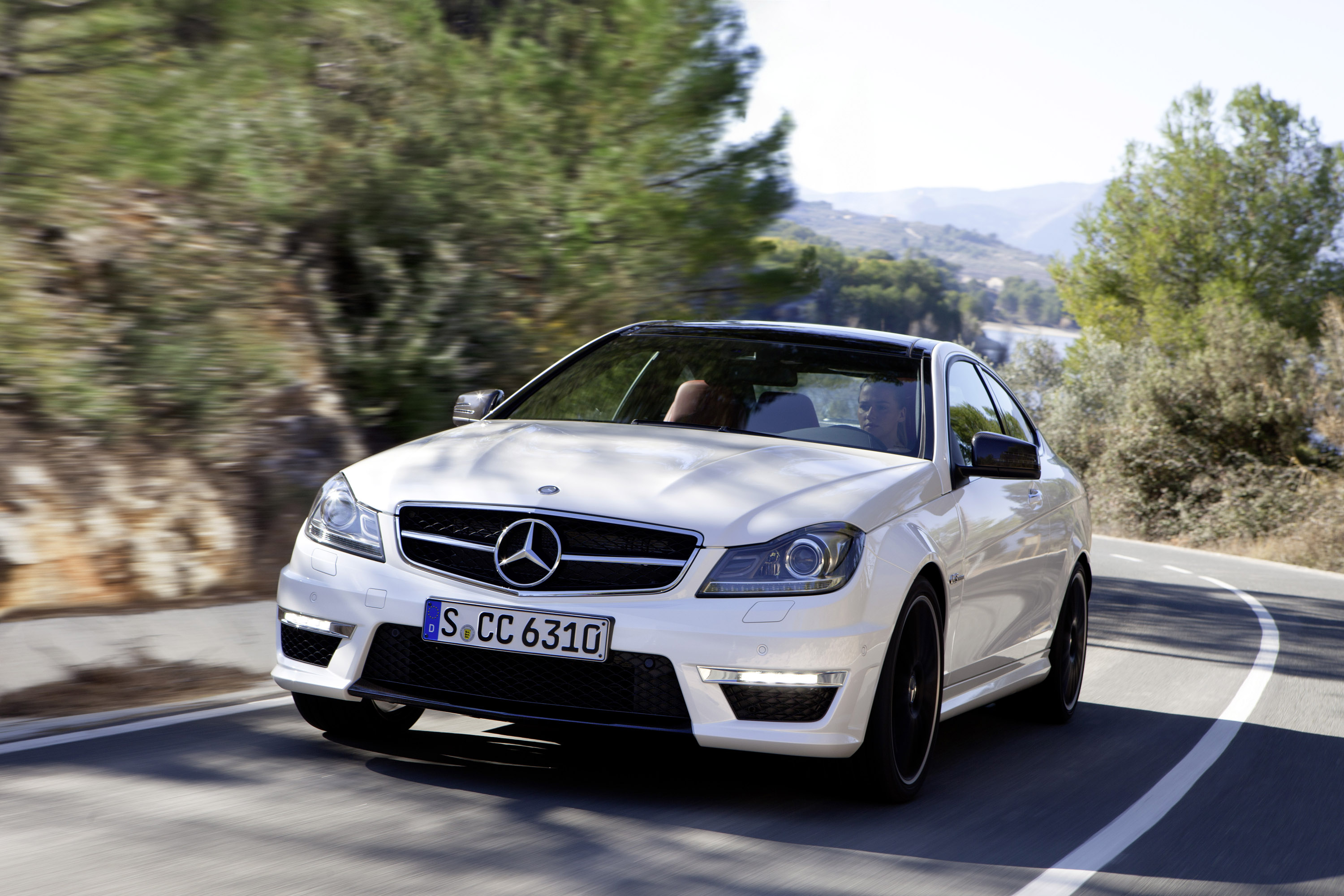 Mercedes-Benz C63 AMG Coupe photo #20