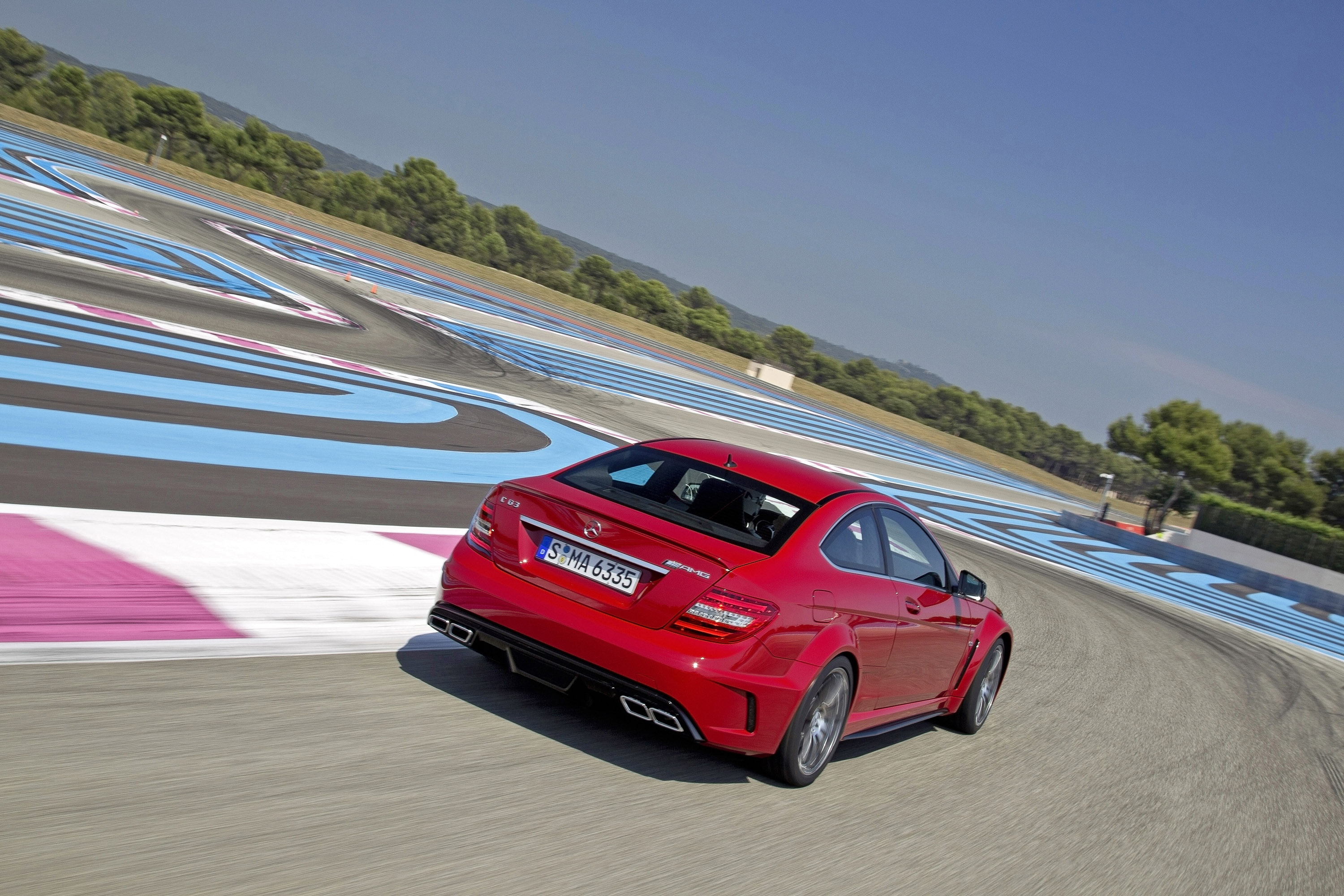 Mercedes-Benz C63 AMG Coupe photo #49