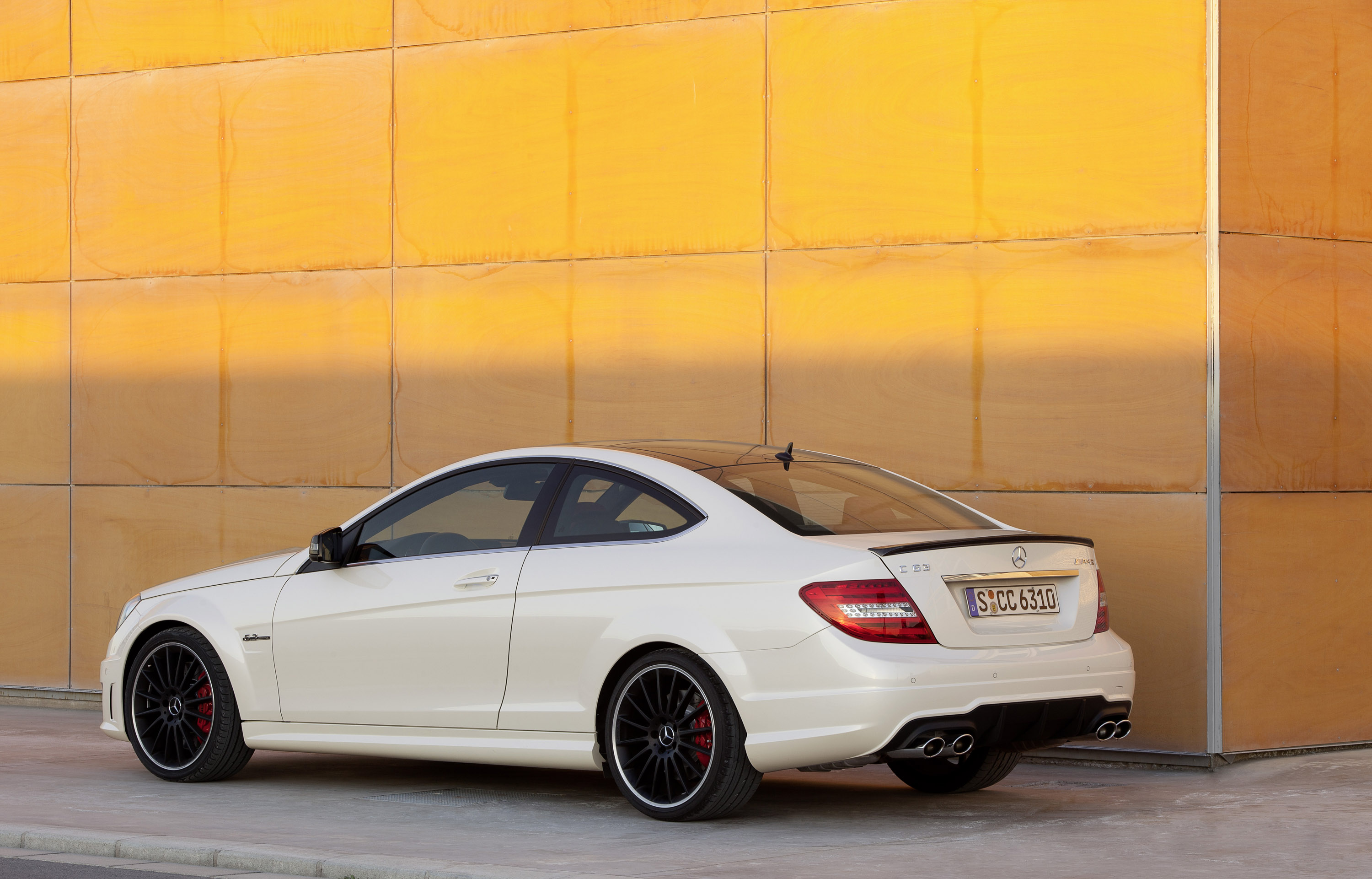 Mercedes-Benz C63 AMG Coupe photo #58