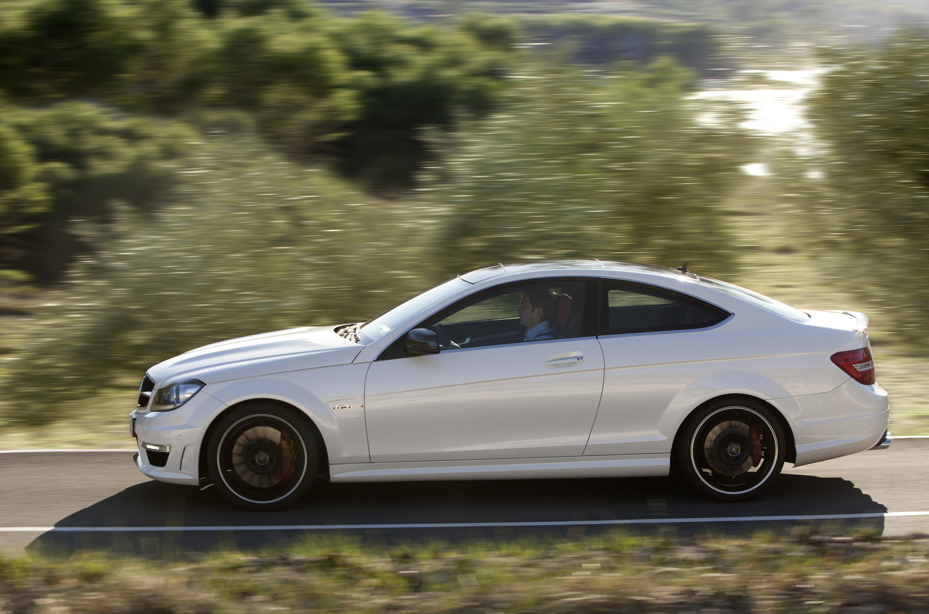 Mercedes-Benz C63 AMG Coupe photo #59