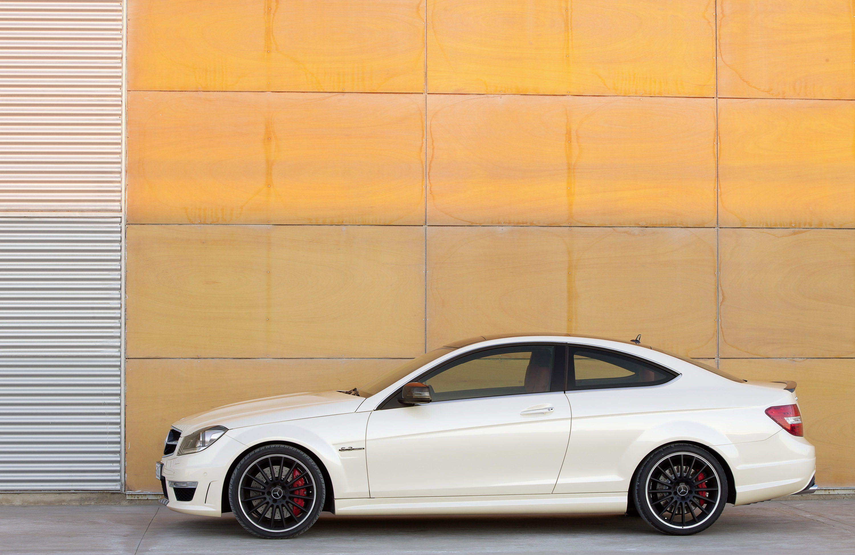 Mercedes-Benz C63 AMG Coupe photo #63
