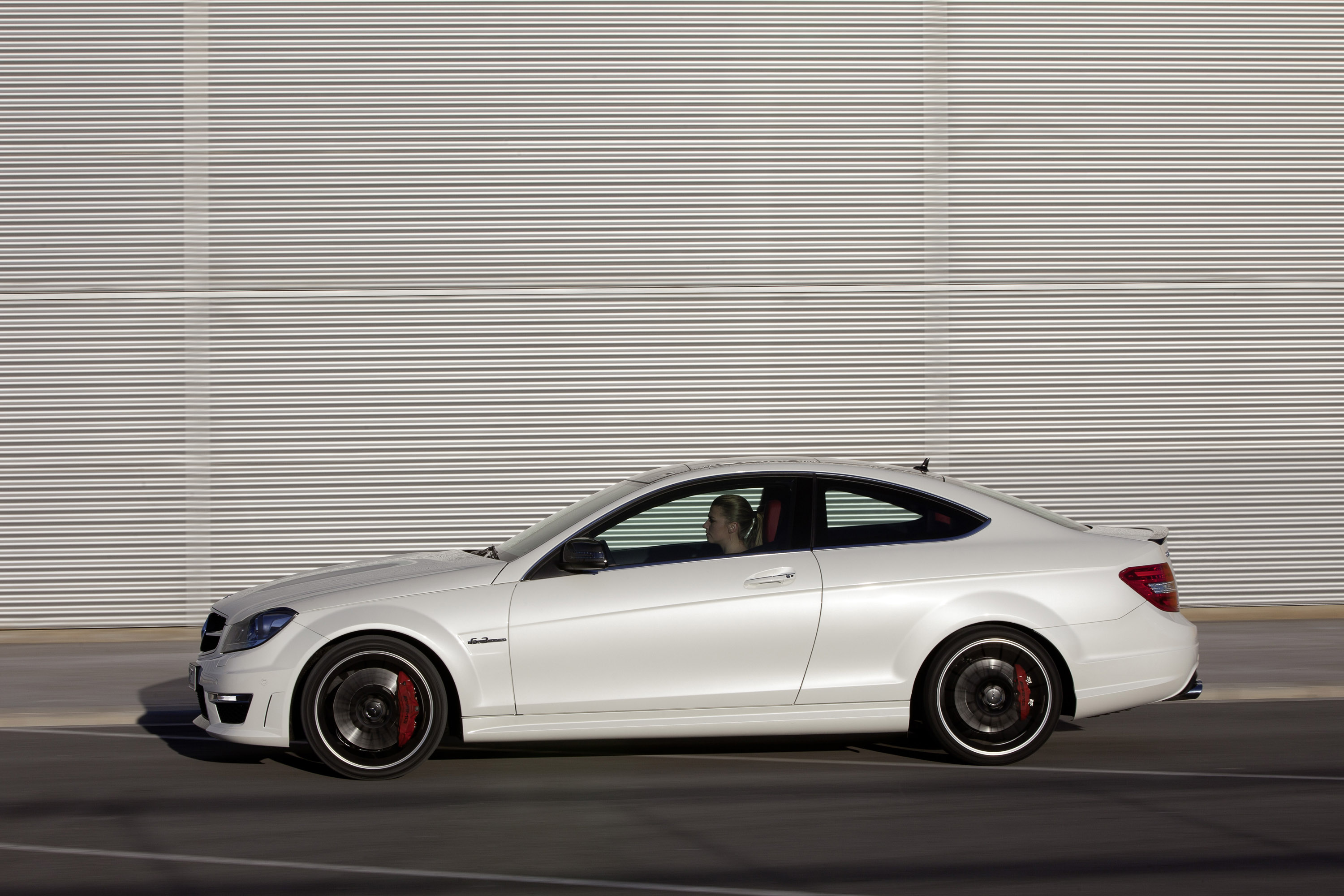 Mercedes-Benz C63 AMG Coupe photo #64