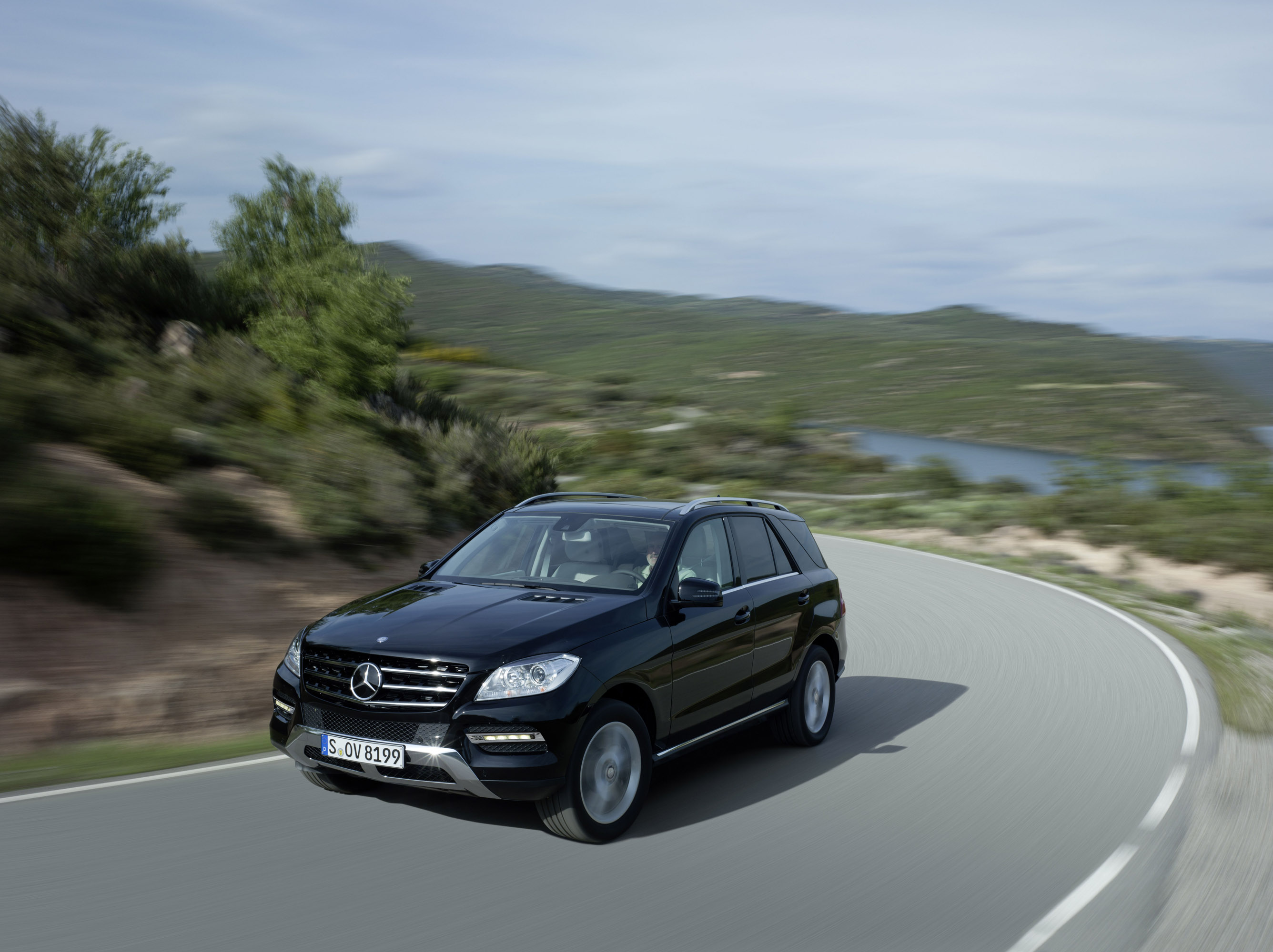 Mercedes-Benz M-Class photo #30