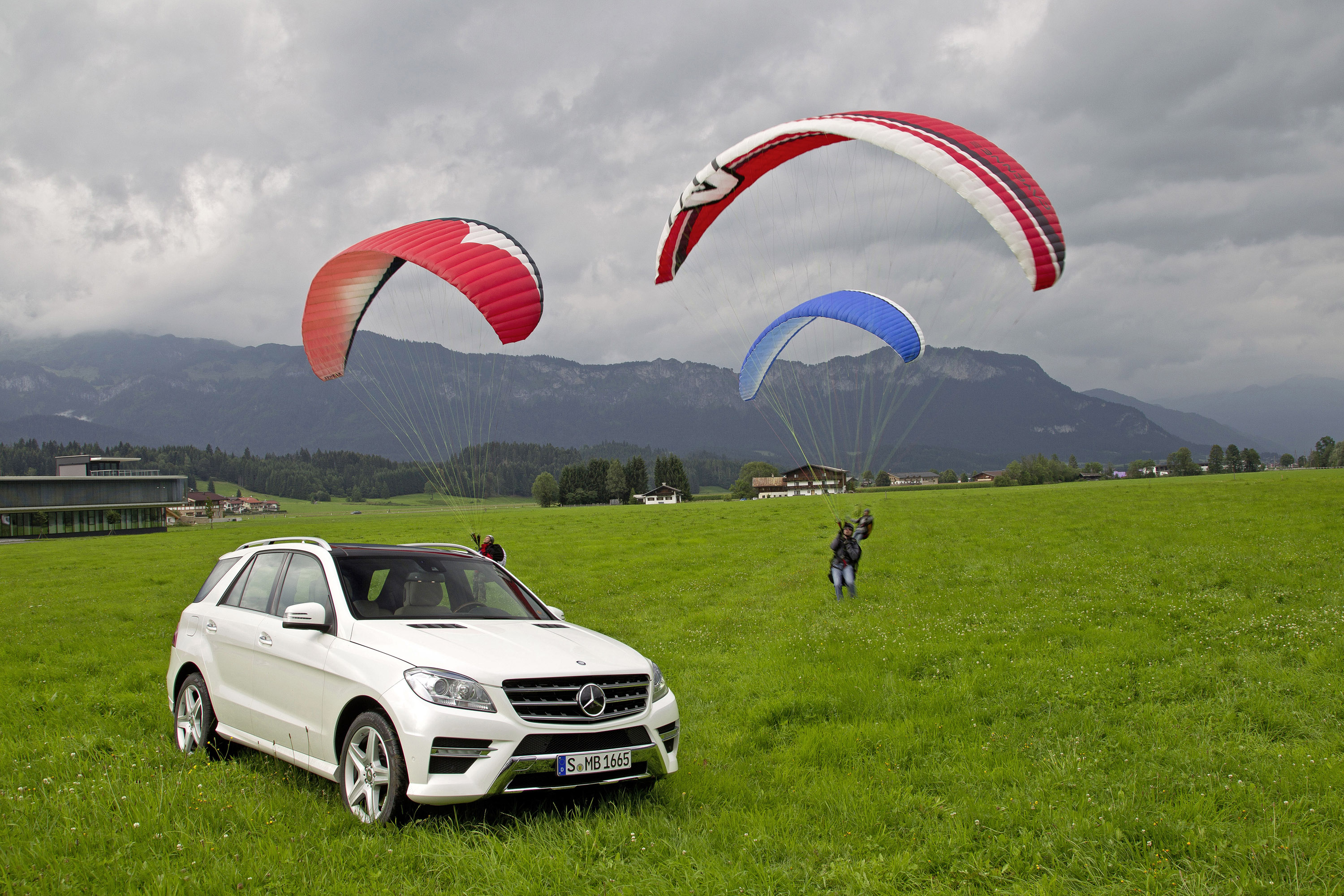 Mercedes-Benz M-Class photo #39