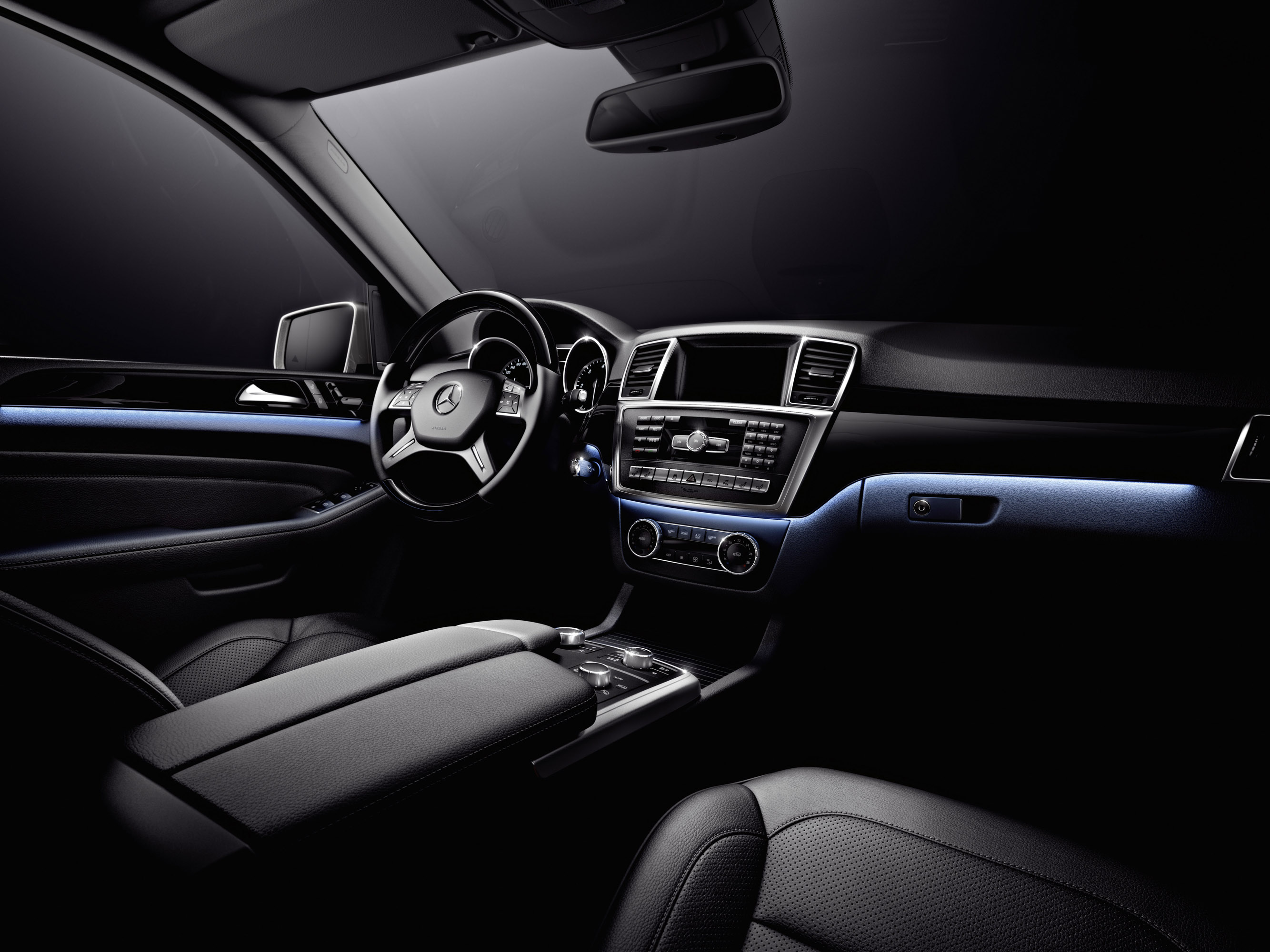 Mercedes-Benz M-Class photo #50