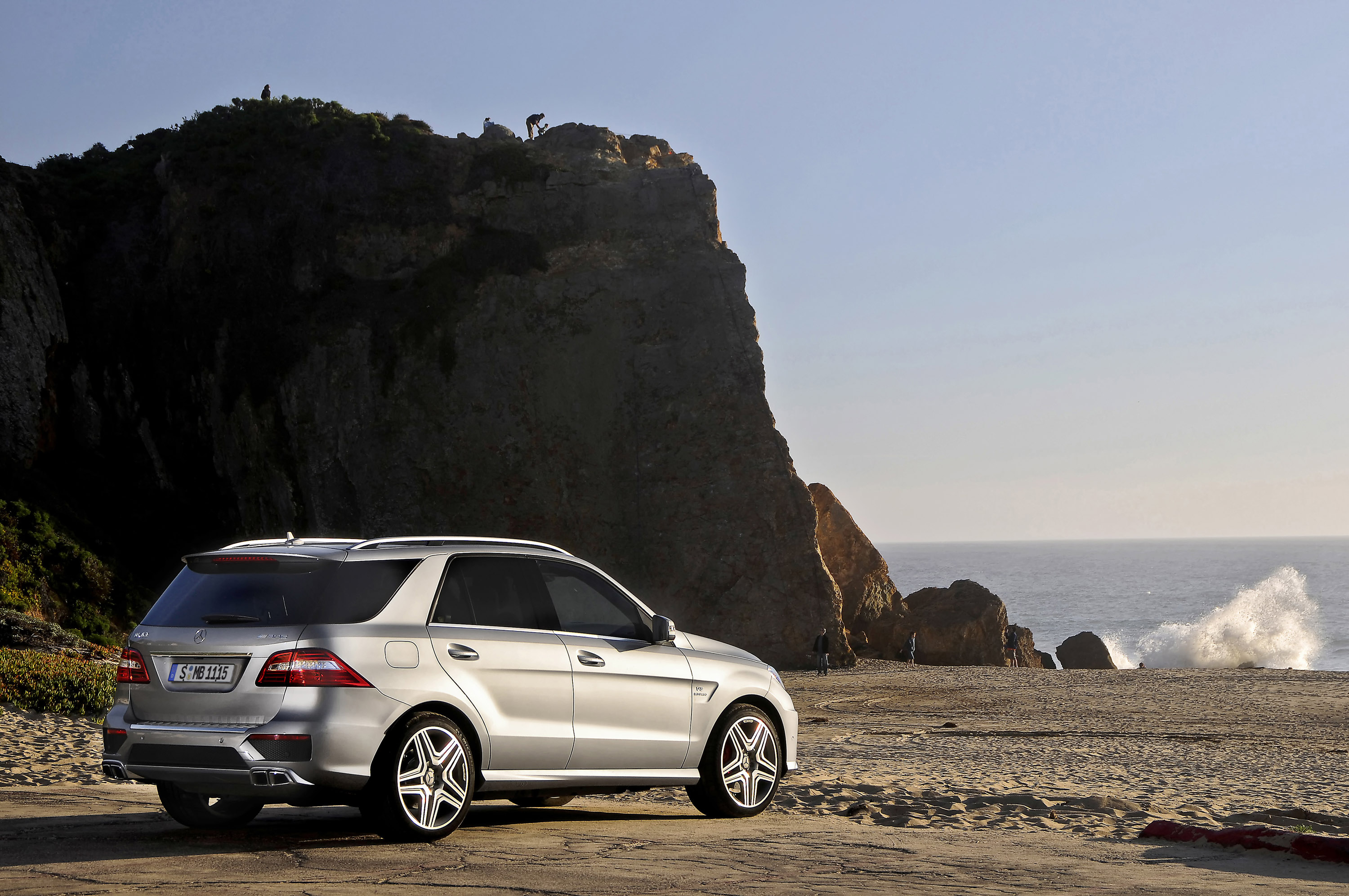 Mercedes-Benz ML63 AMG photo #20