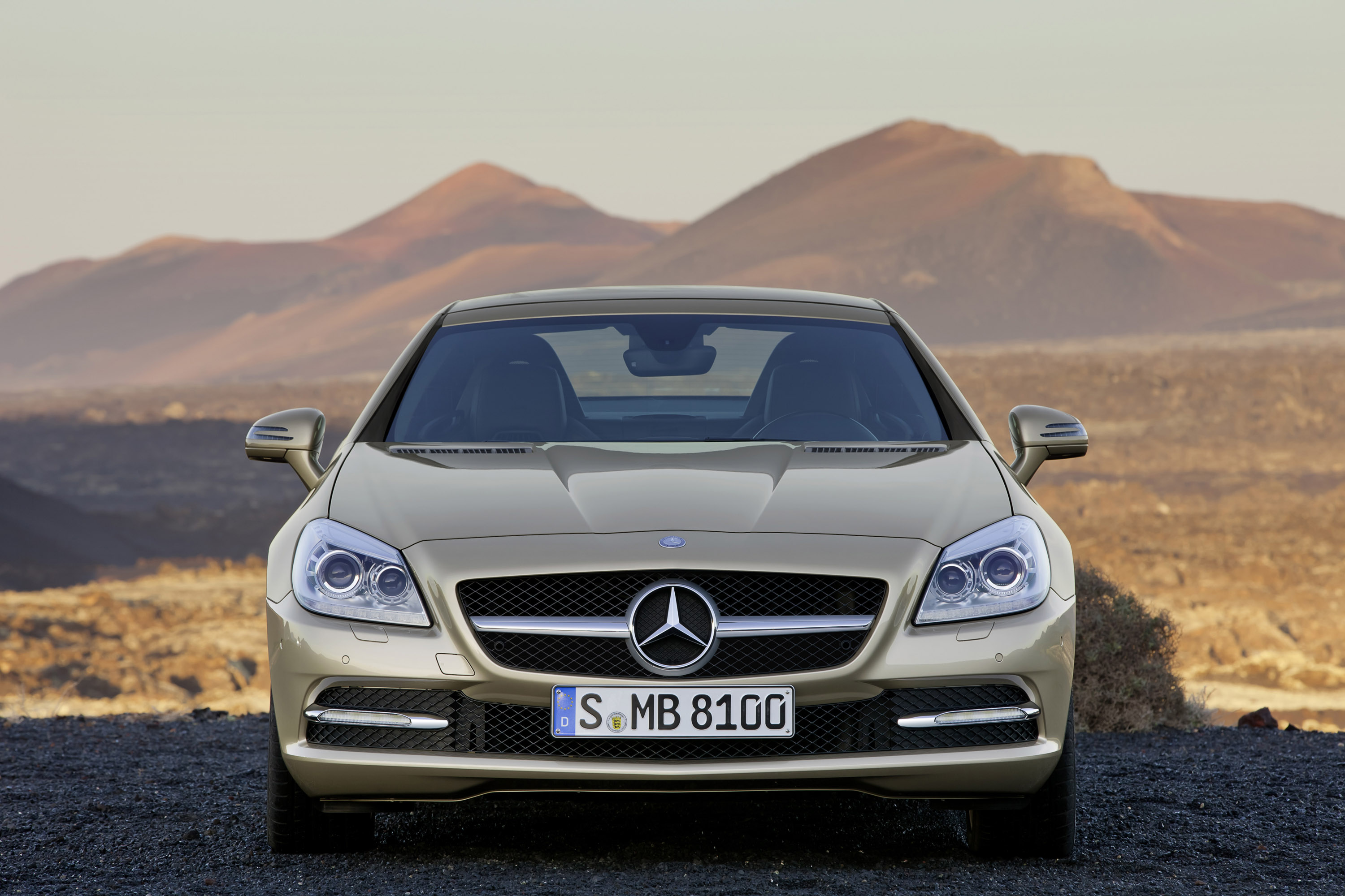 Mercedes-Benz SLK350 photo #2