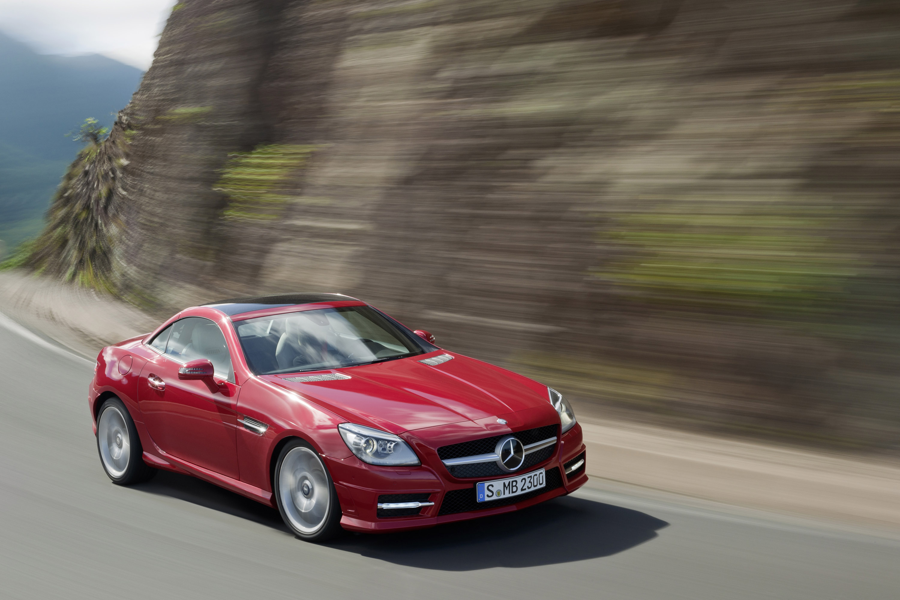Mercedes-Benz SLK350 photo #16
