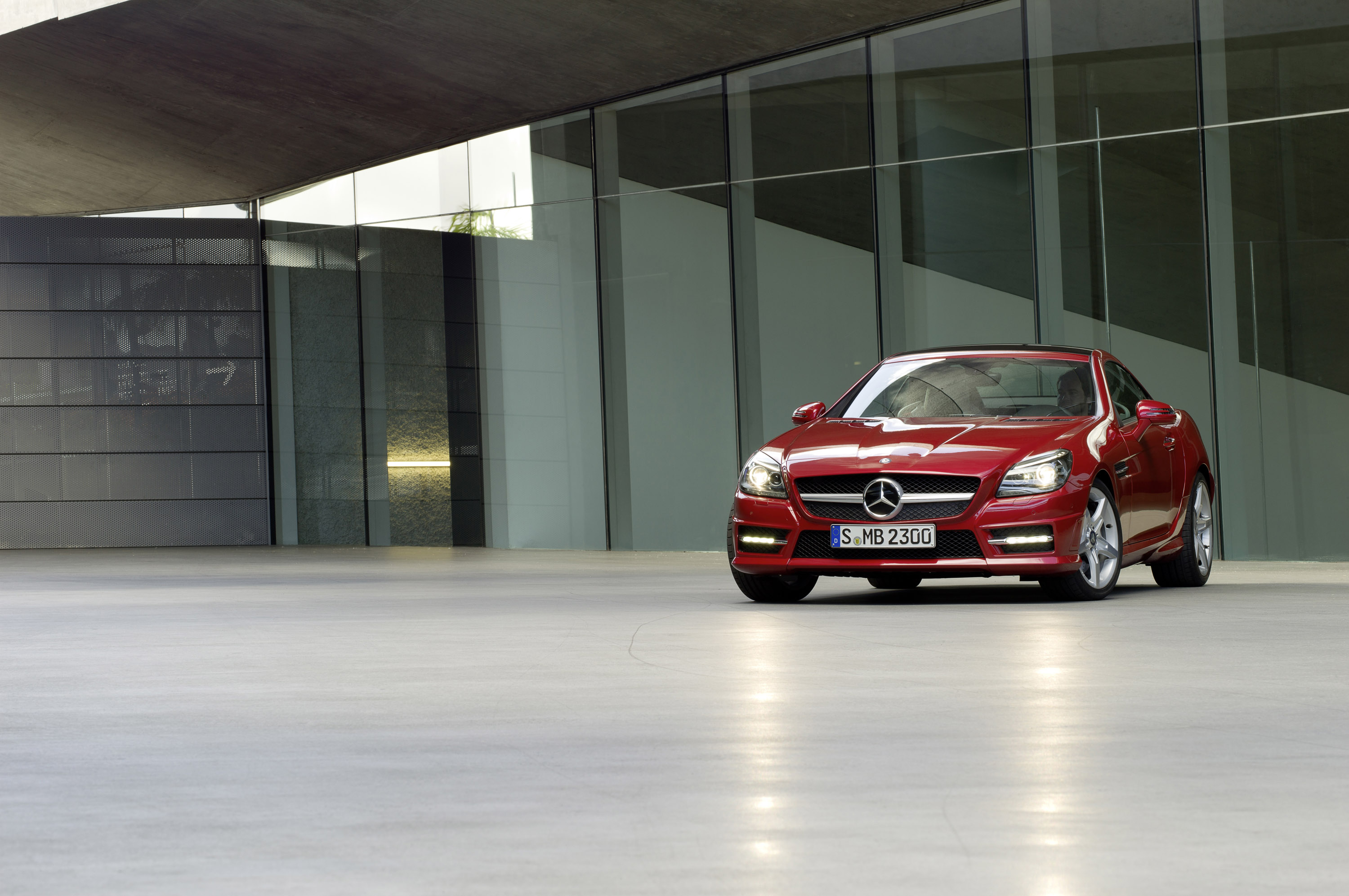 Mercedes-Benz SLK350 photo #32