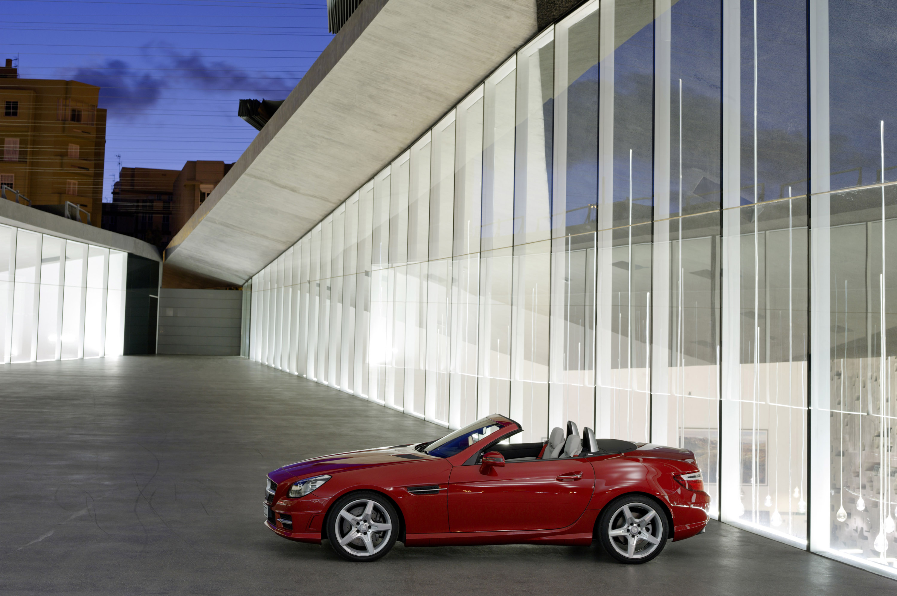 Mercedes-Benz SLK350 photo #33
