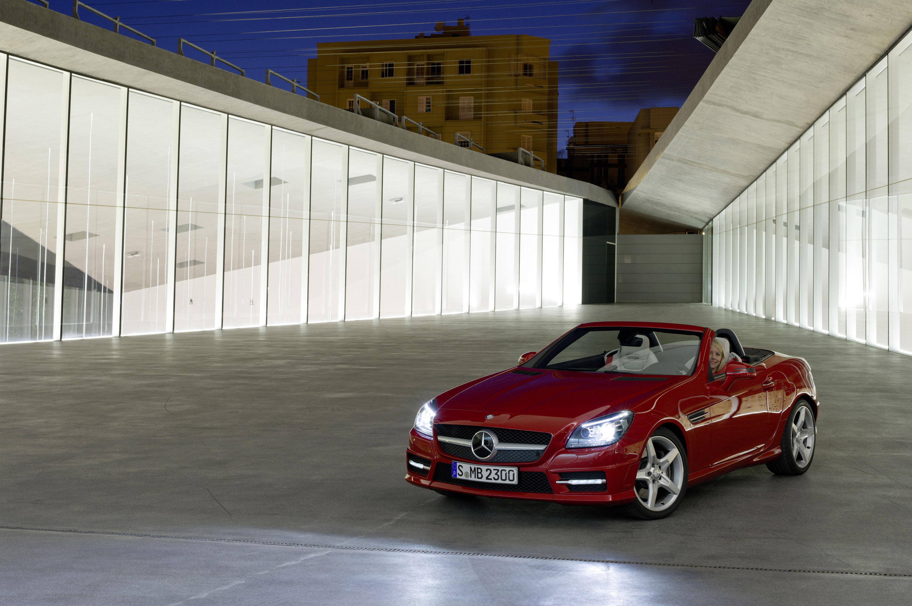 Mercedes-Benz SLK350 photo #34