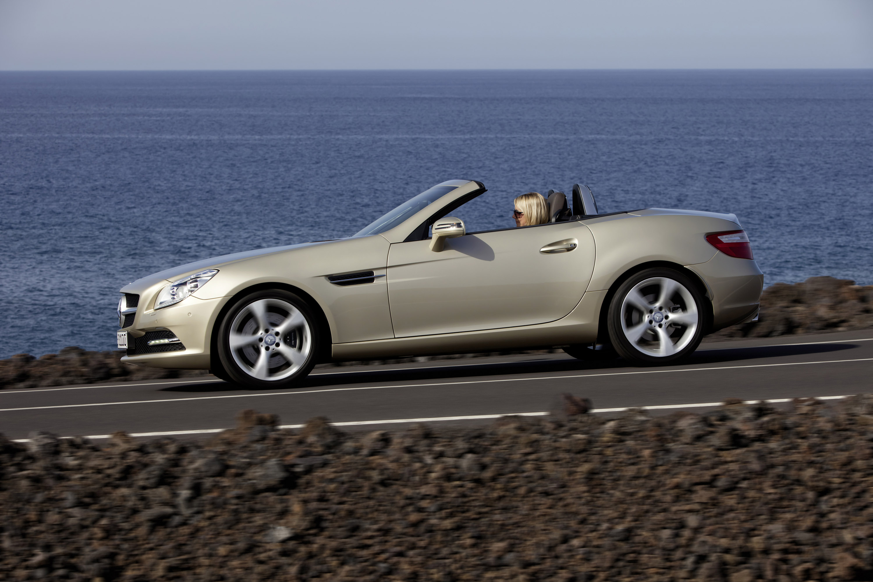 Mercedes-Benz SLK350 photo #41