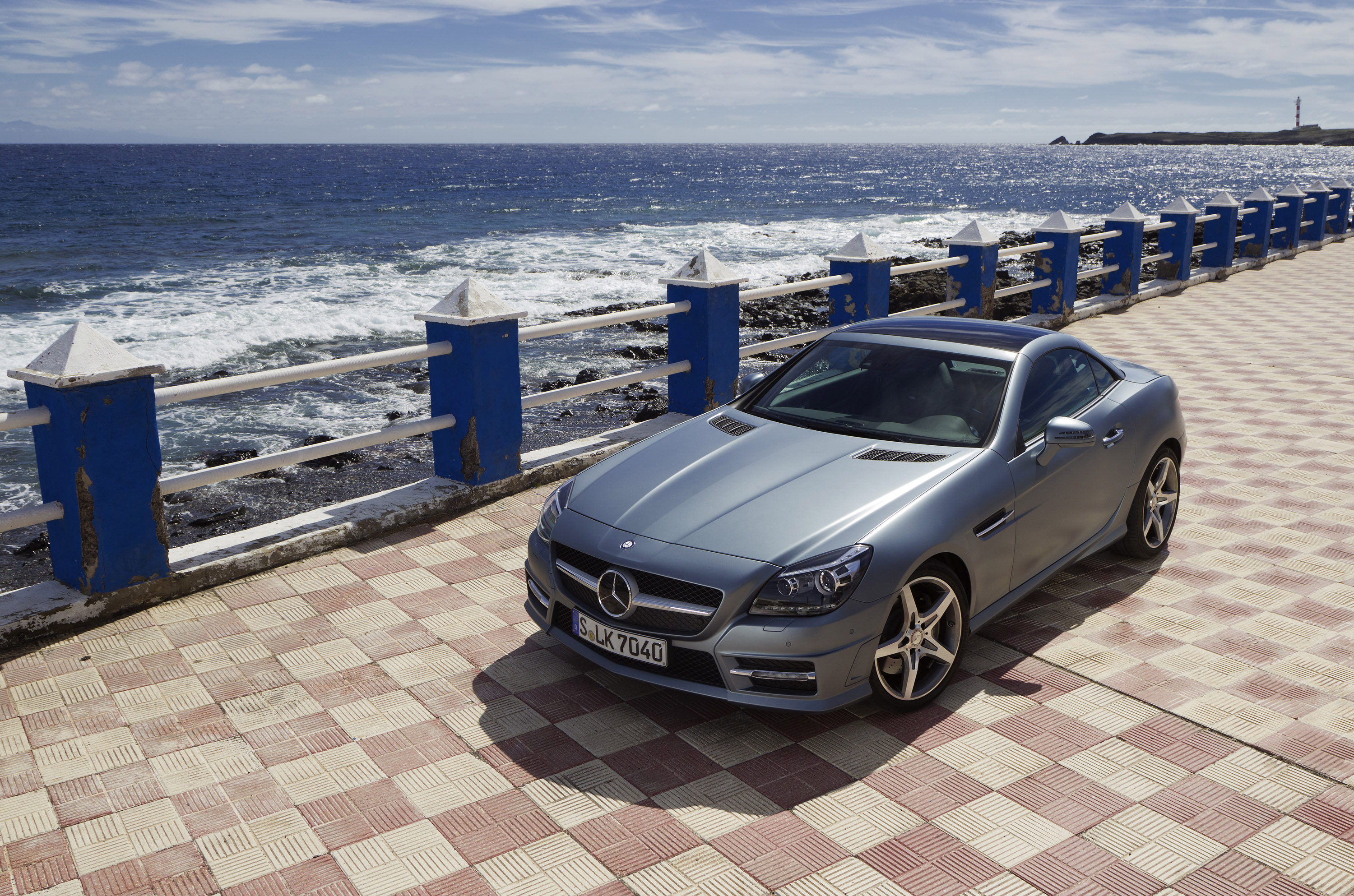 Mercedes-Benz SLK350 photo #42