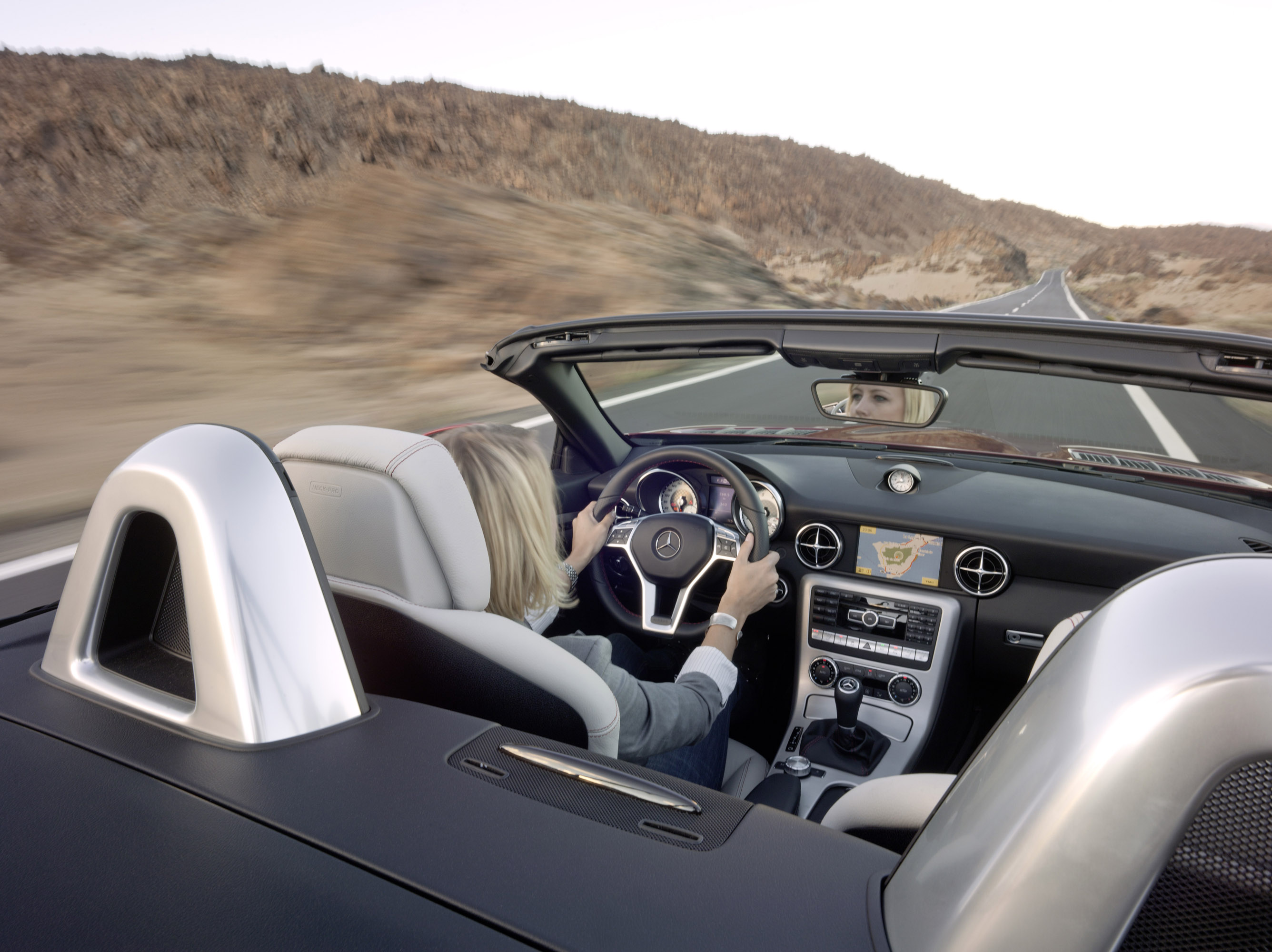 Mercedes-Benz SLK350 photo #51