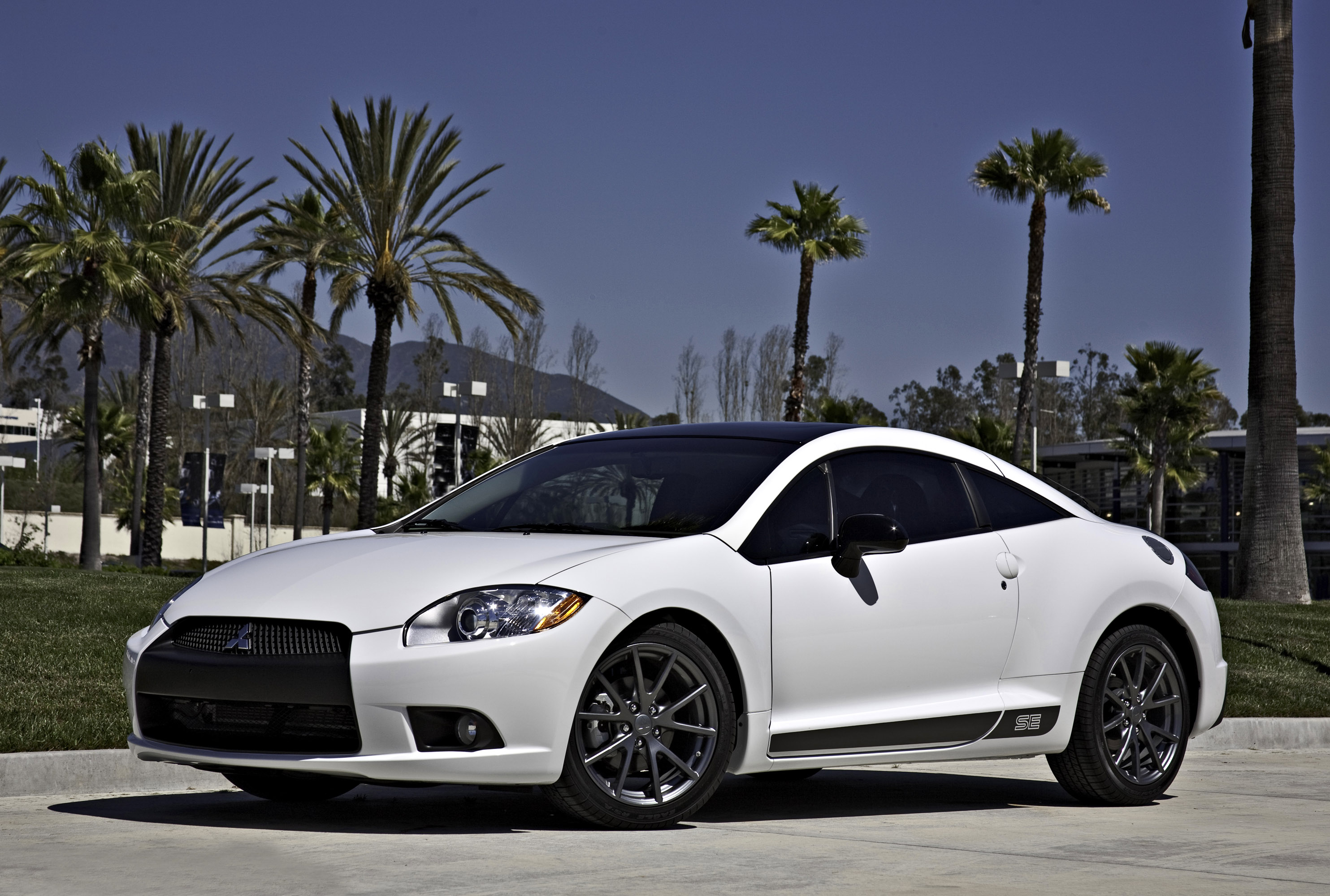 Mitsubishi Eclipse photo #3