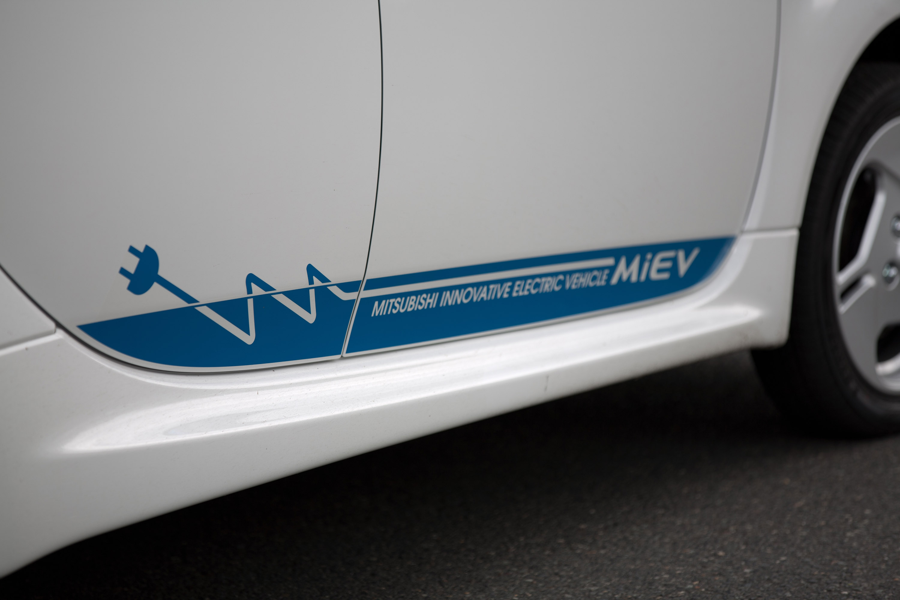 Mitsubishi i-MiEV photo #31