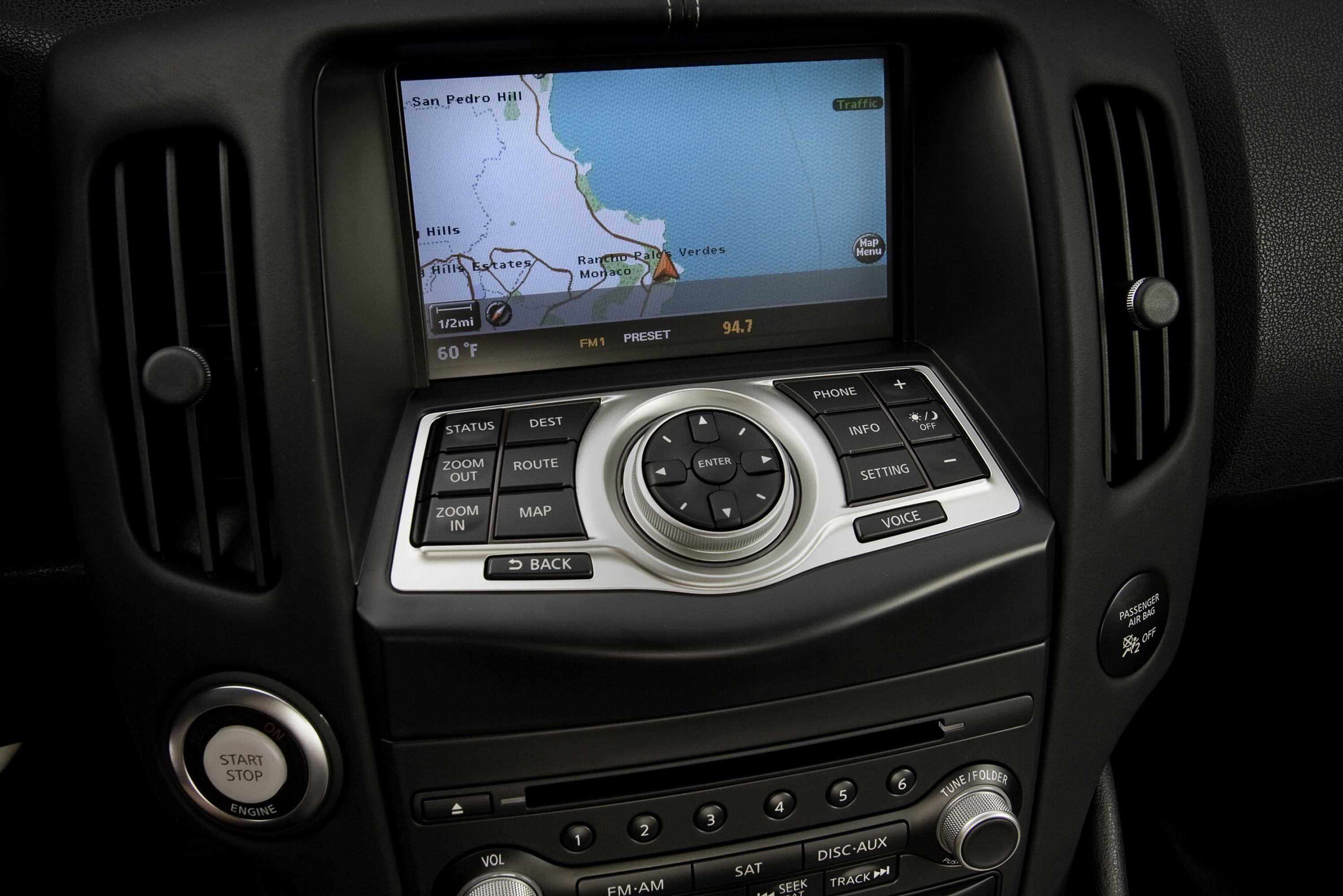Nissan 370Z Coupe photo #15