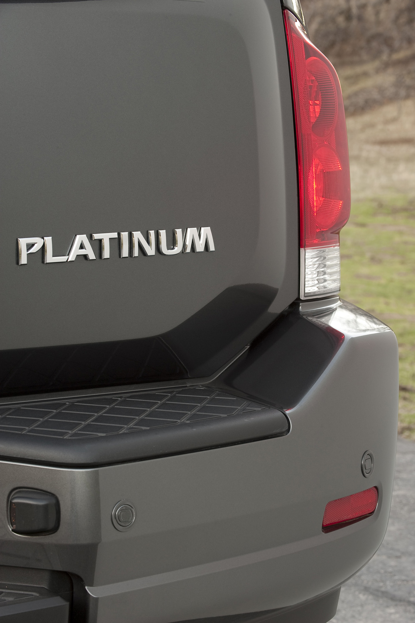 Nissan Armada photo #22