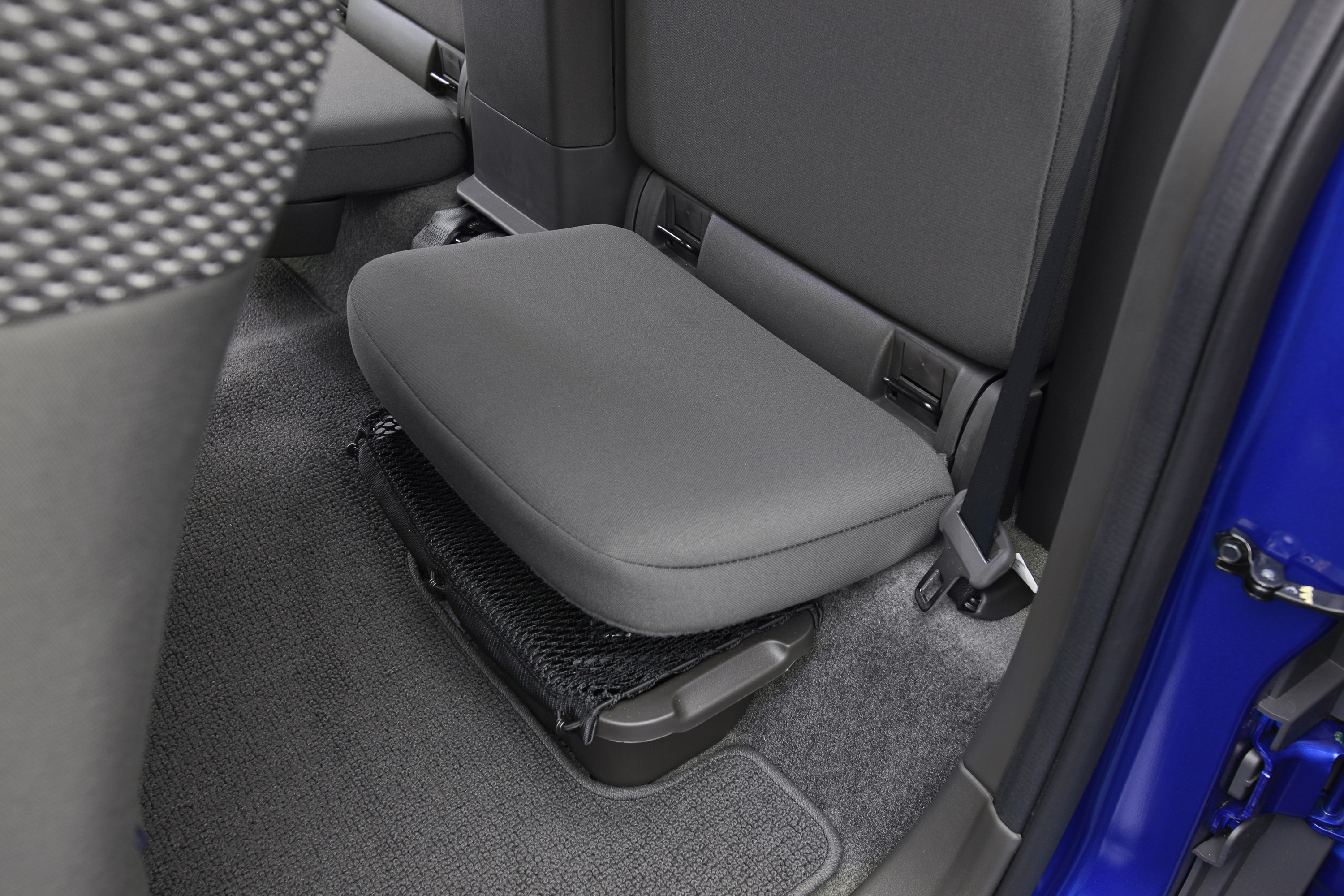 Nissan Frontier Crew Cab photo #24