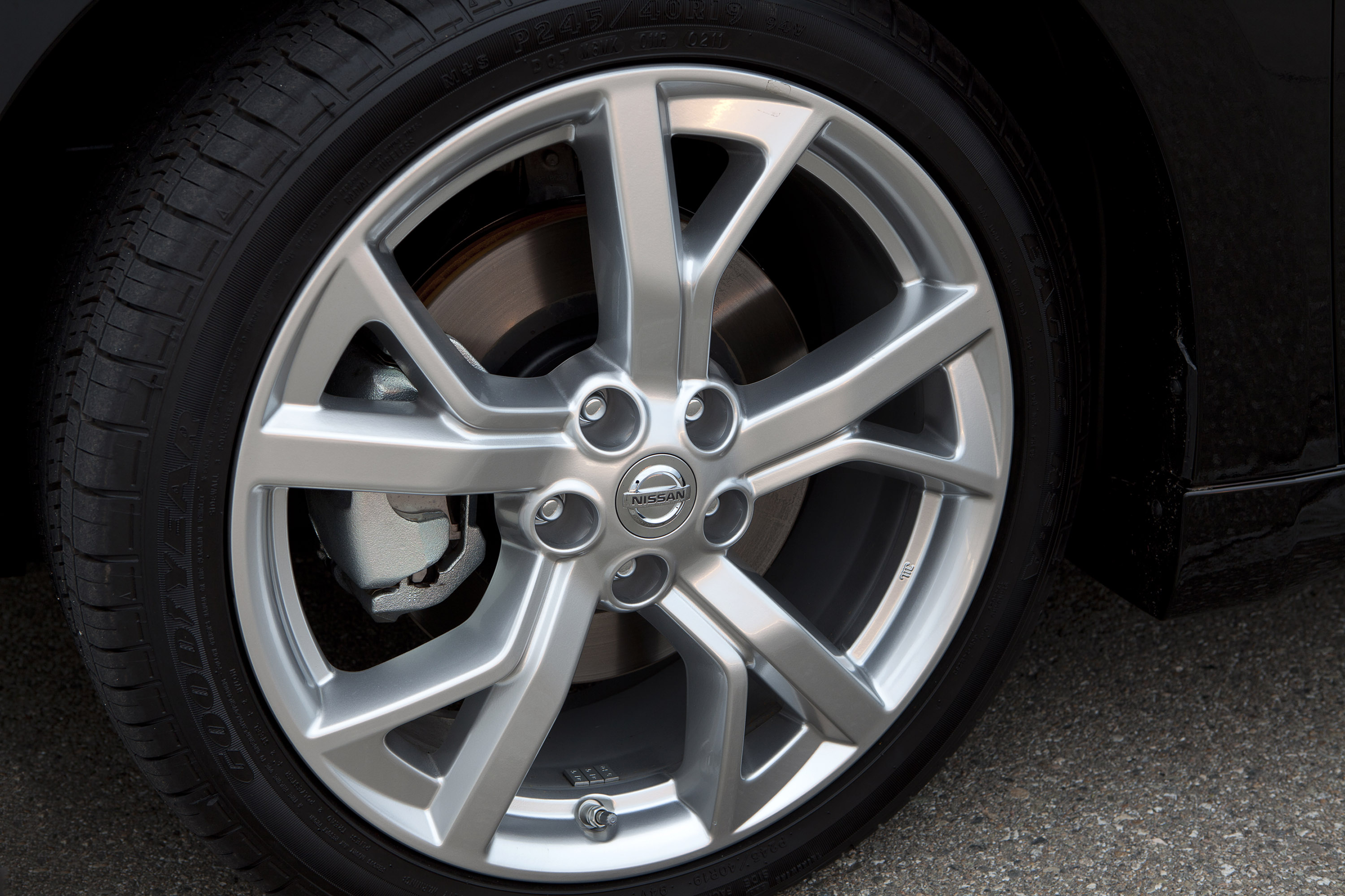 Nissan Maxima photo #32