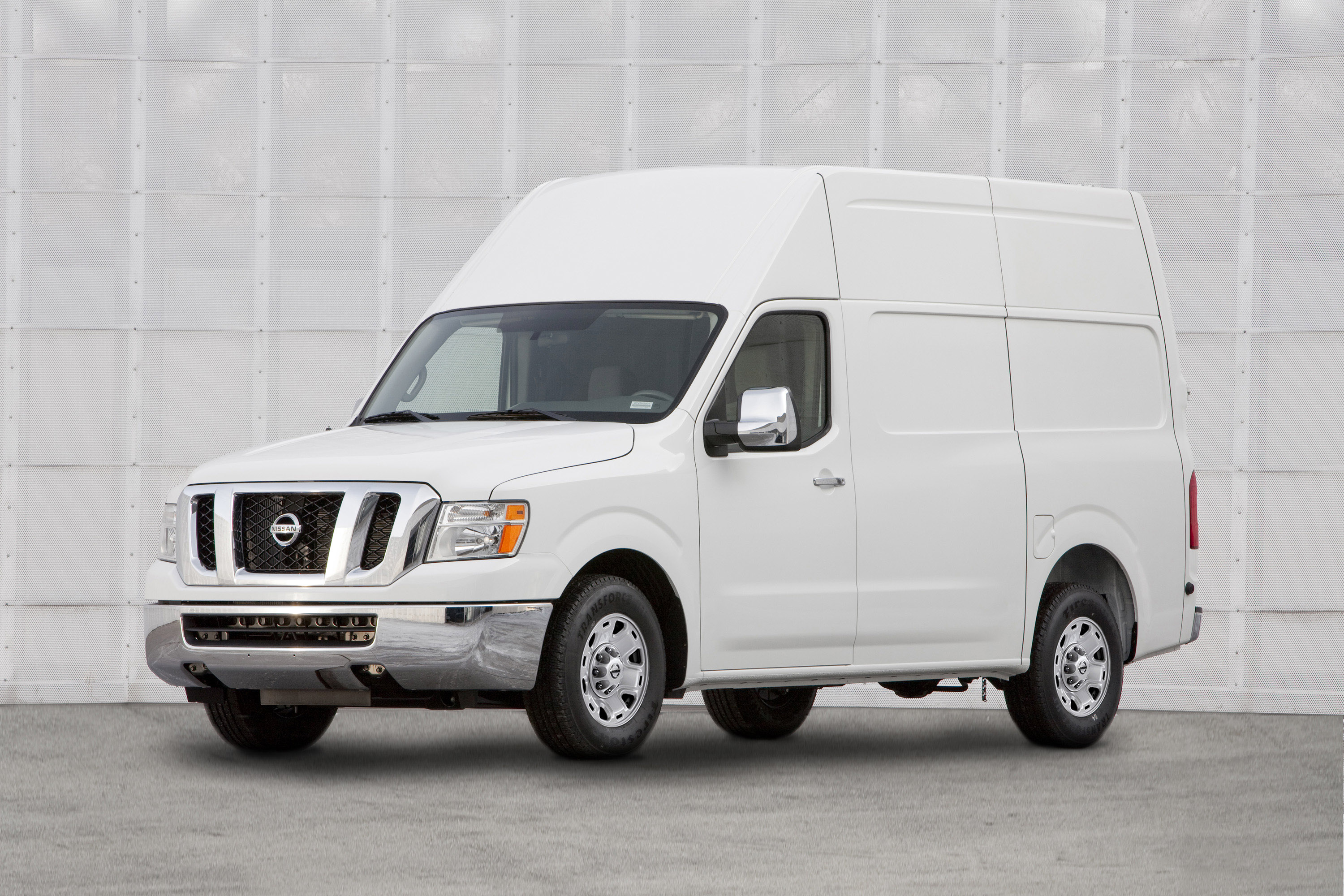 2012 Nissan NV - HD Pictures @ carsinvasion.com