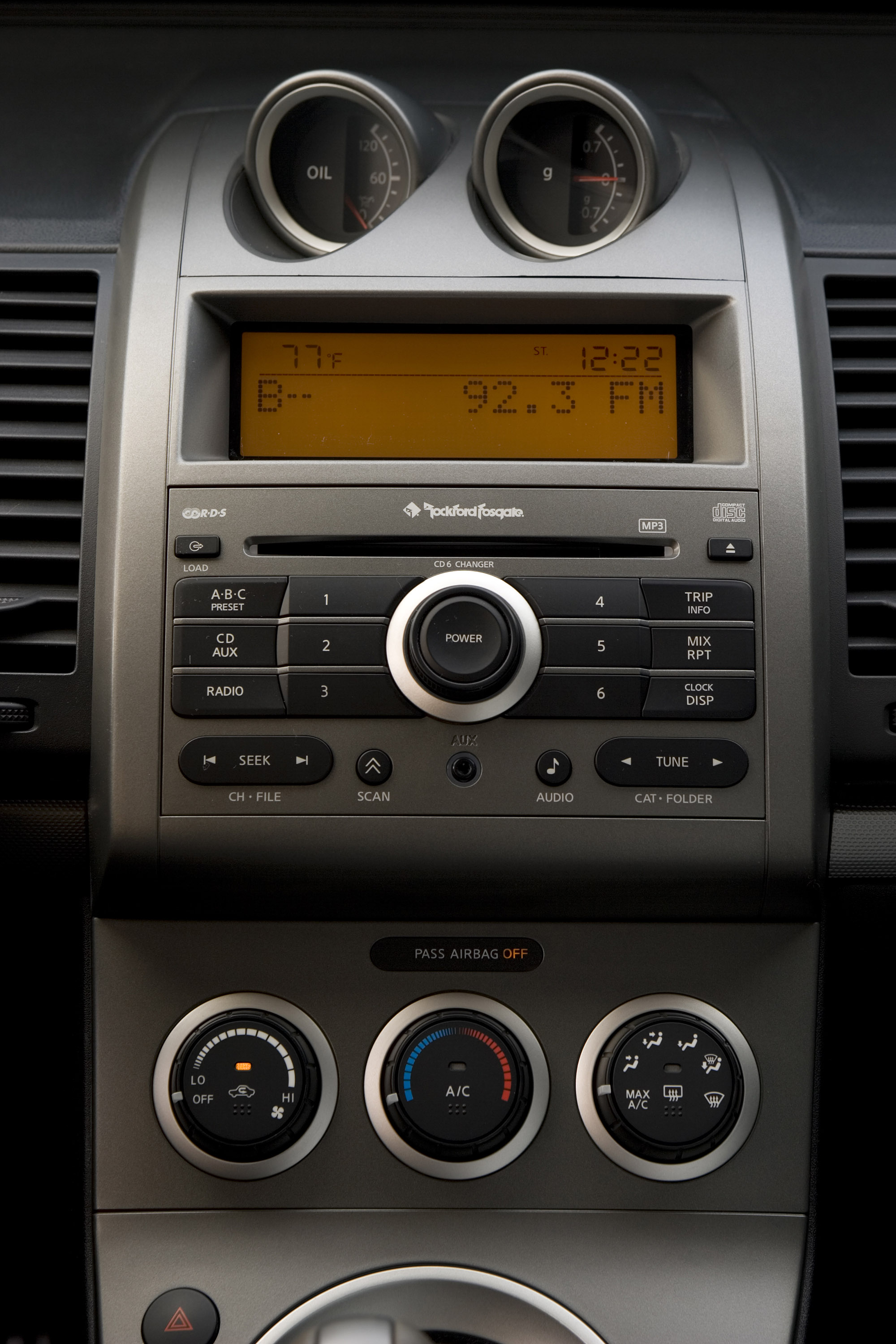 Nissan Sentra SE-R photo #6