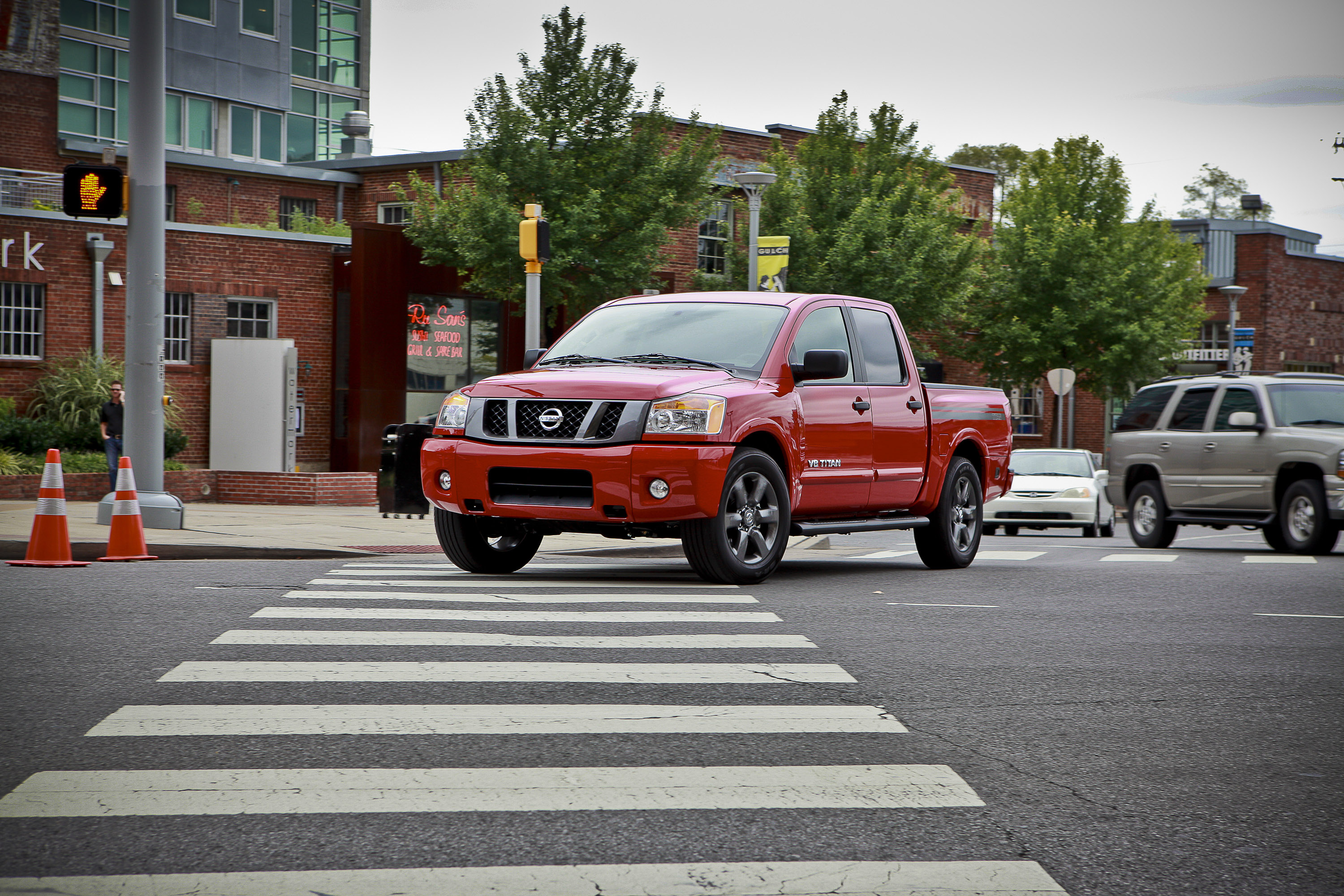 Nissan Titan Crew Cab photo #4