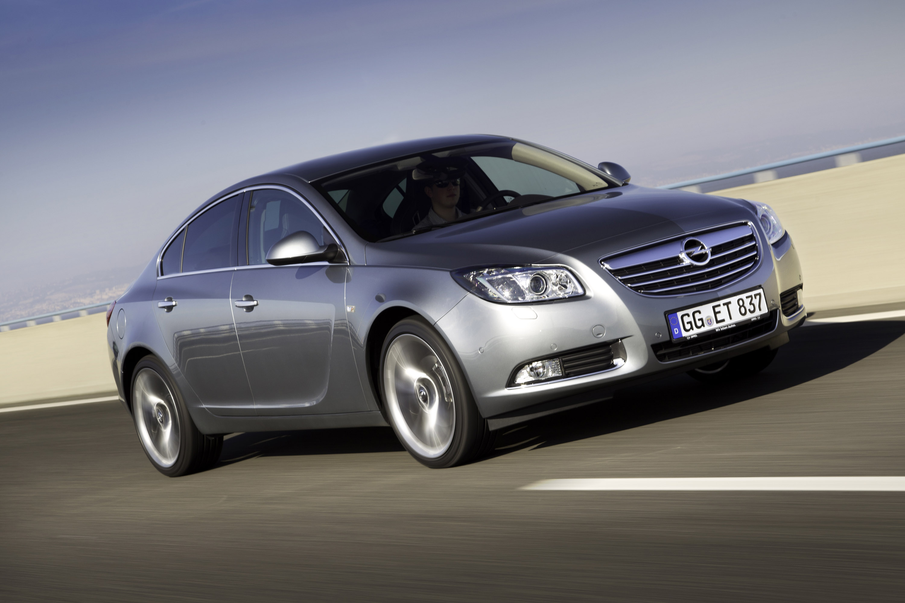 Opel Insignia 2.0 BiTurbo Diesel photo #1