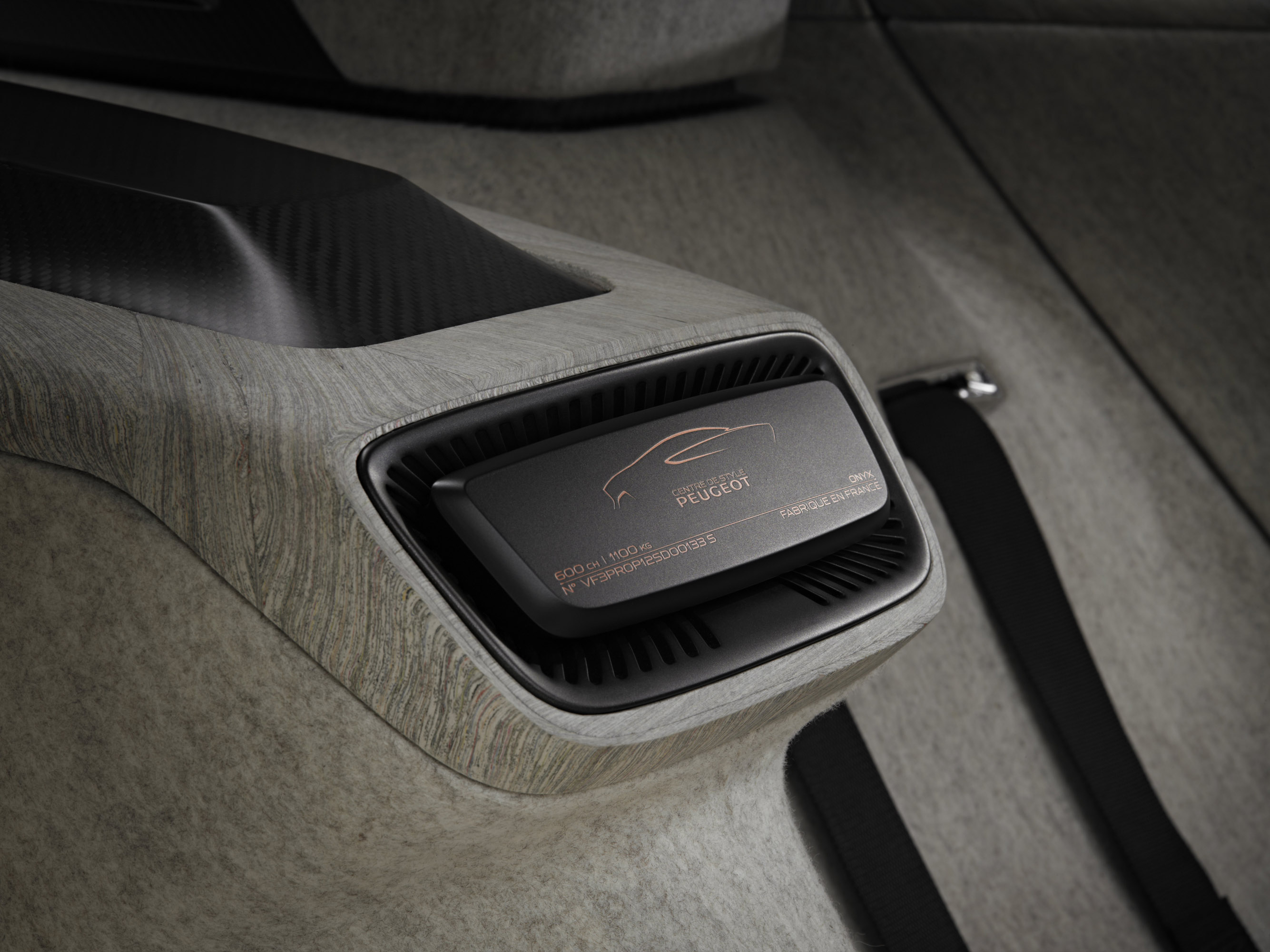 Peugeot Onyx Concept photo #15